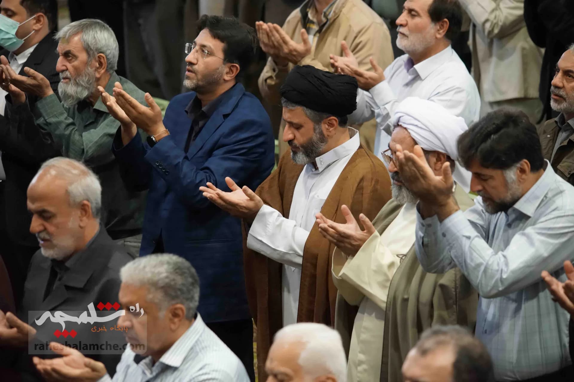 نمازجمعه 5 آبان تهران برگزار شد +تصاویر — تصویر 30