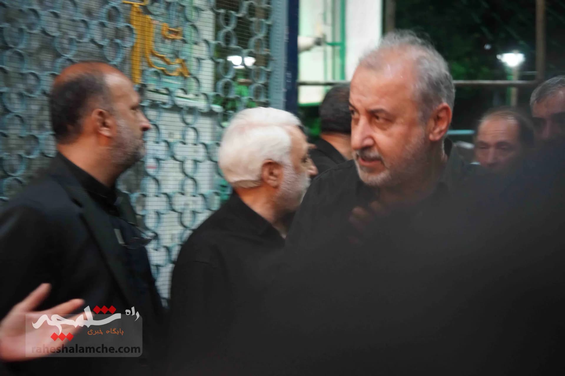 چه کسانی در مراسم گرامی‌داشت شهدای خدمت در مسجد ارک حضور داشتند؟ +تصاویر — تصویر 7