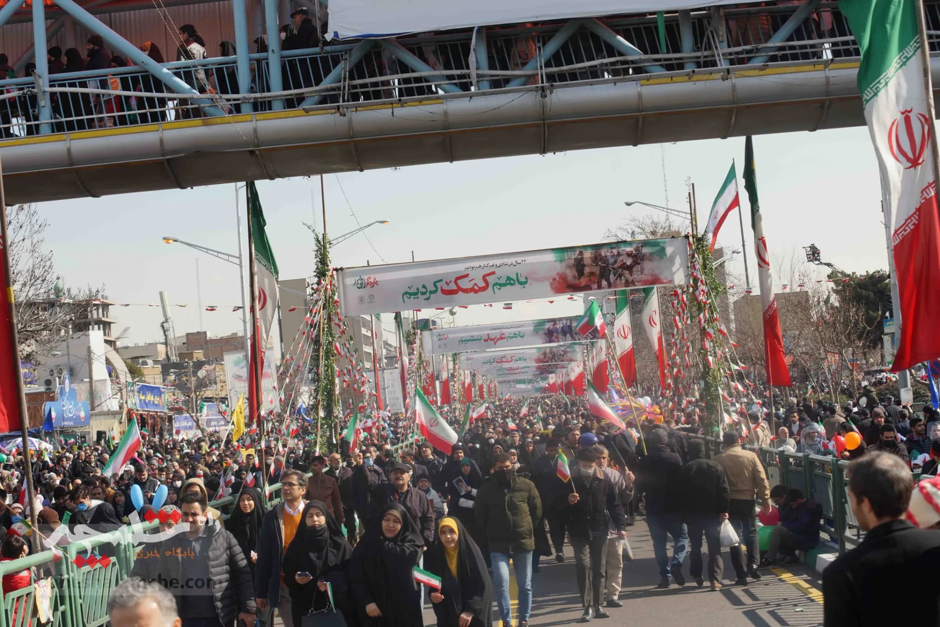 خروش ملت استوار ایران اسلامی در جشن ۴۴سالگی انقلاب اسلامی +تصاویر — تصویر 13