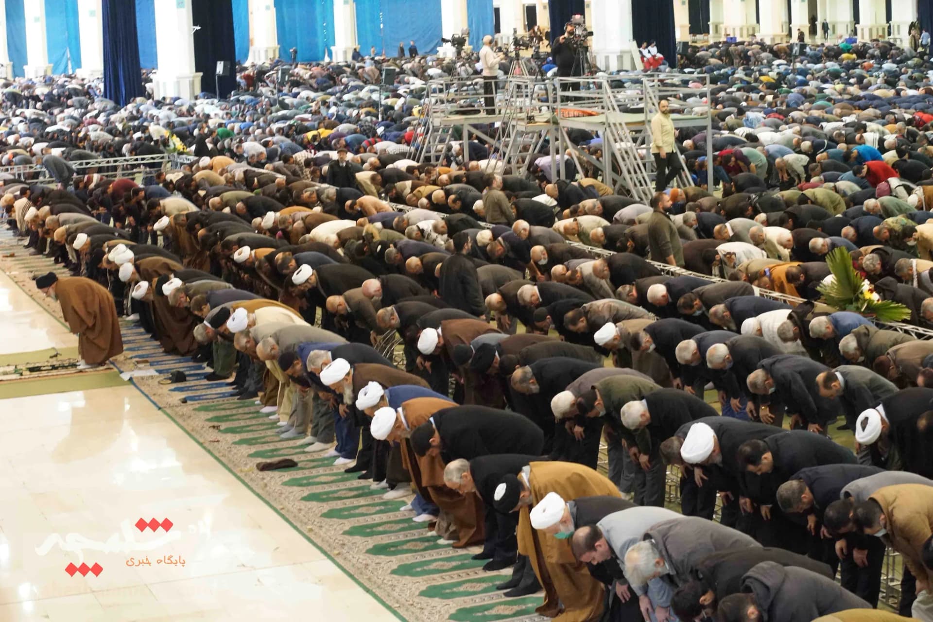 نمازجمعه این هفته تهران در مصلی امام خمینی(ره) برگزار شد +تصاویر — تصویر 67