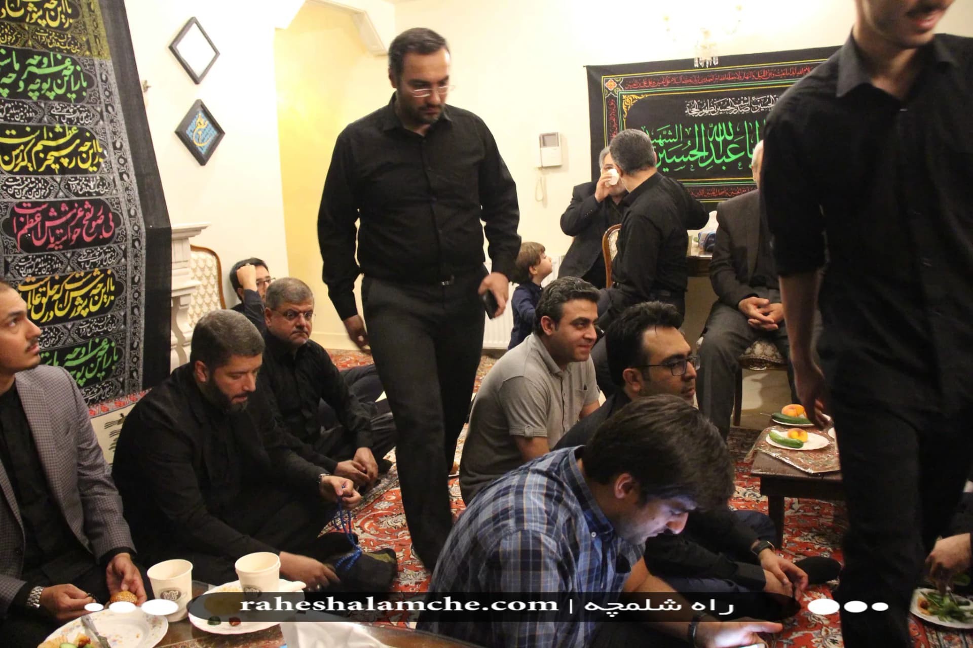 مراسم عزای هفتم سیدالشهدا(ع) هیئت قمر بنی‌هاشم(ع) در محله ظهیرالاسلام تهران/ تصاویر — تصویر 2
