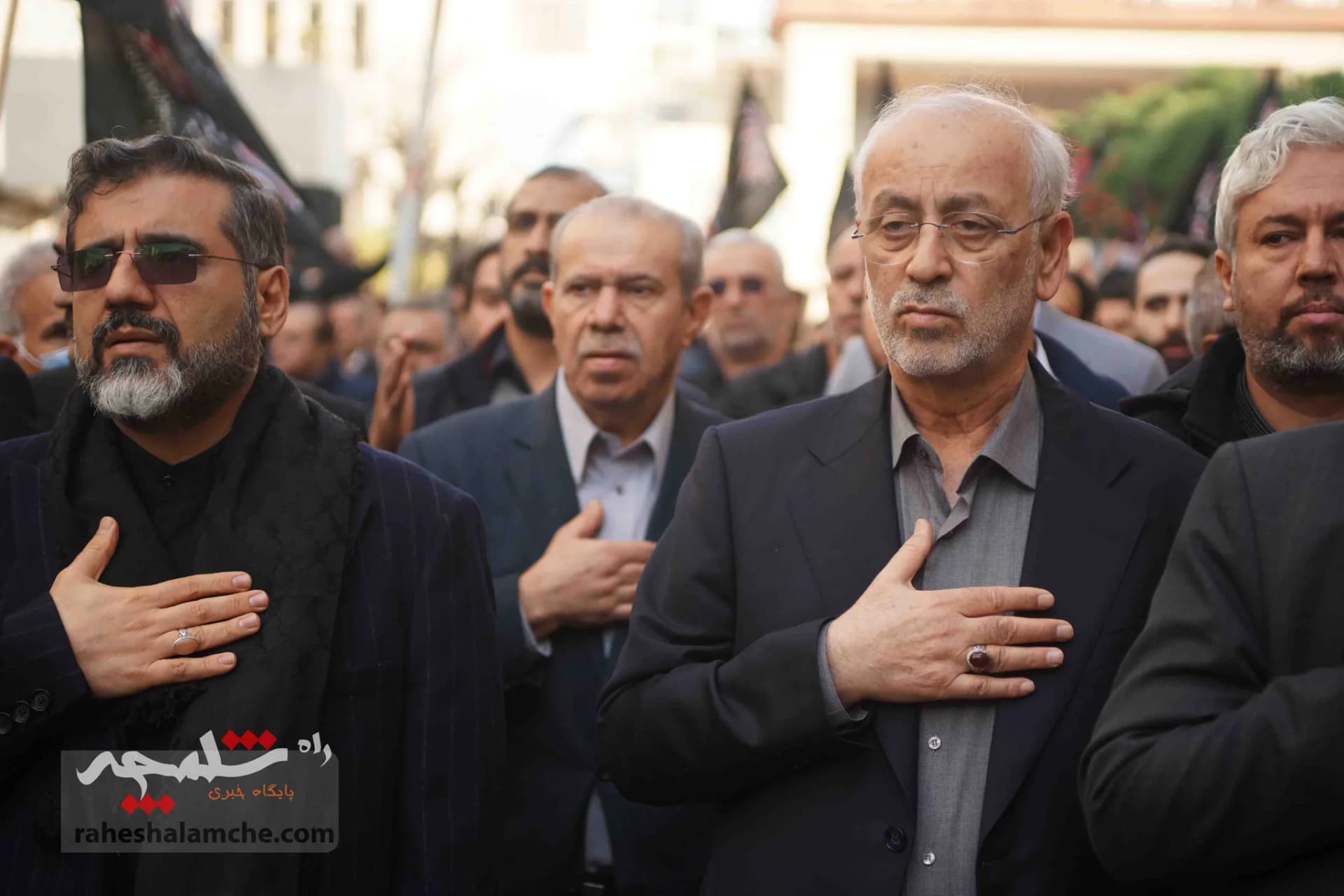 گزارش تصویری تشییع و خاکسپاری شهید گمنام در وزارت فرهنگ و ارشاد اسلامی — تصویر 22
