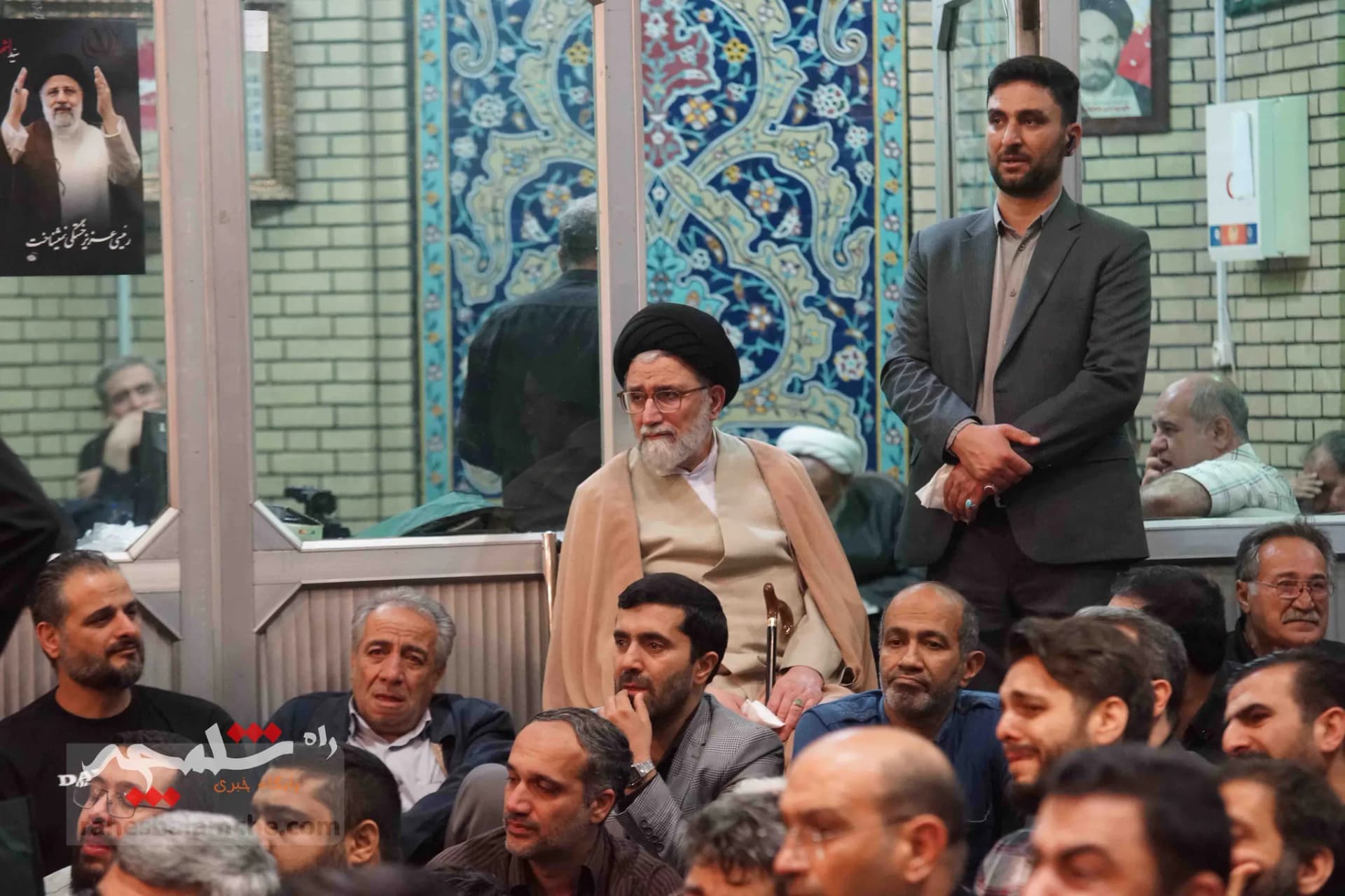 چه کسانی در مراسم گرامی‌داشت شهدای خدمت در مسجد ارک حضور داشتند؟ +تصاویر — تصویر 37