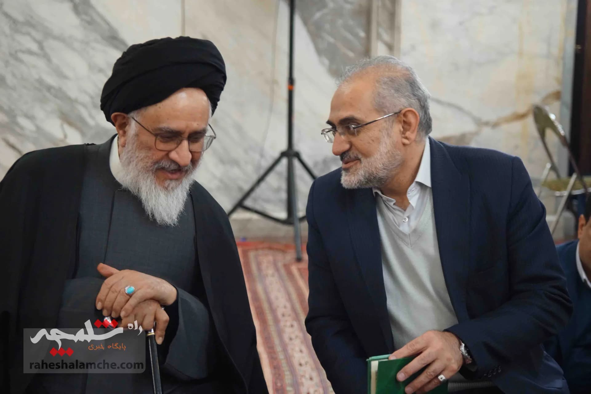 همه شخصیتهایی که در مراسم ترحیم آیتالله امام کاشانی حضور داشتند +تصاویر — تصویر 32