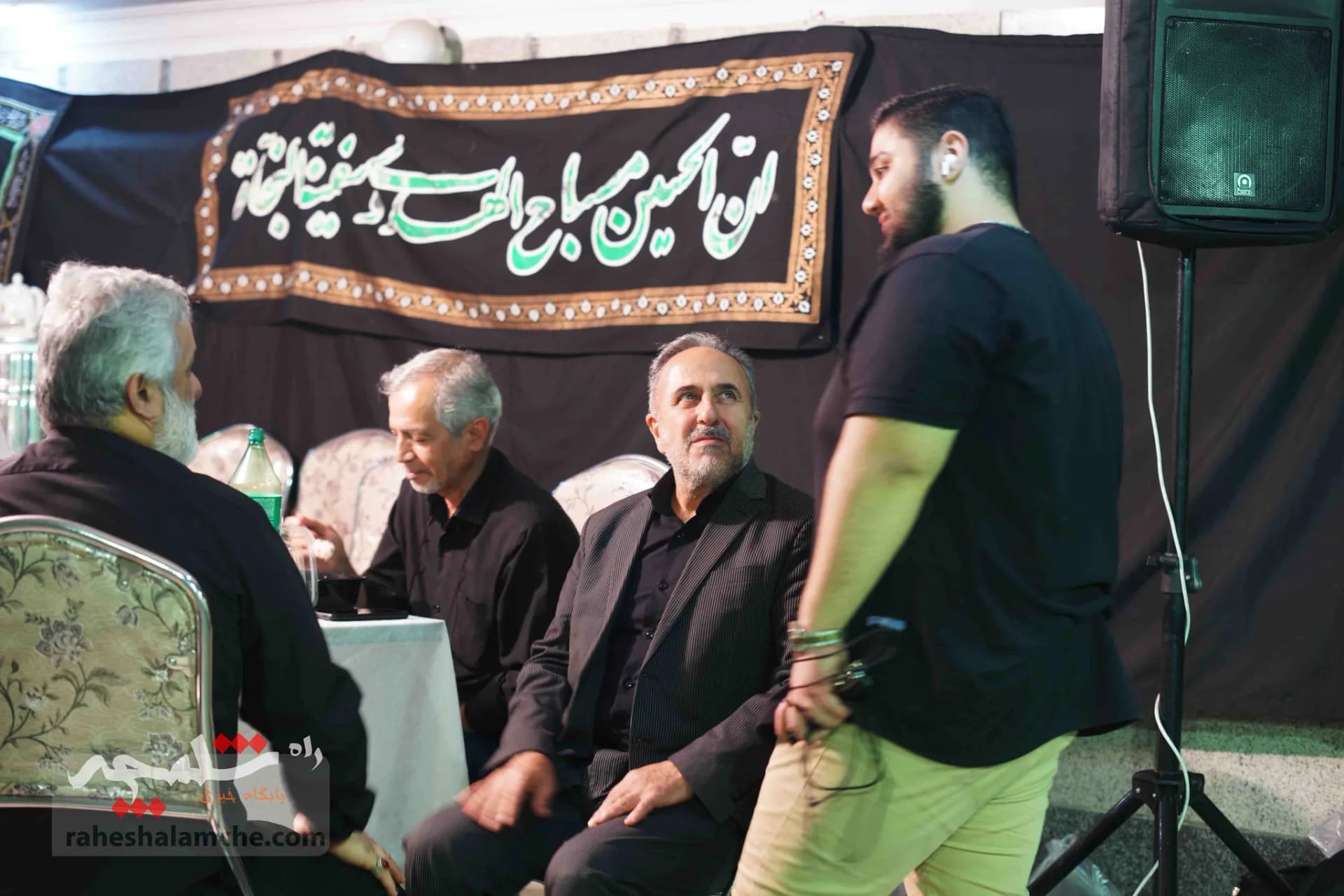 پخت آش نذری به مناسبت 28 صفر در محله دروازه شمیران تهران +تصاویر — تصویر 54