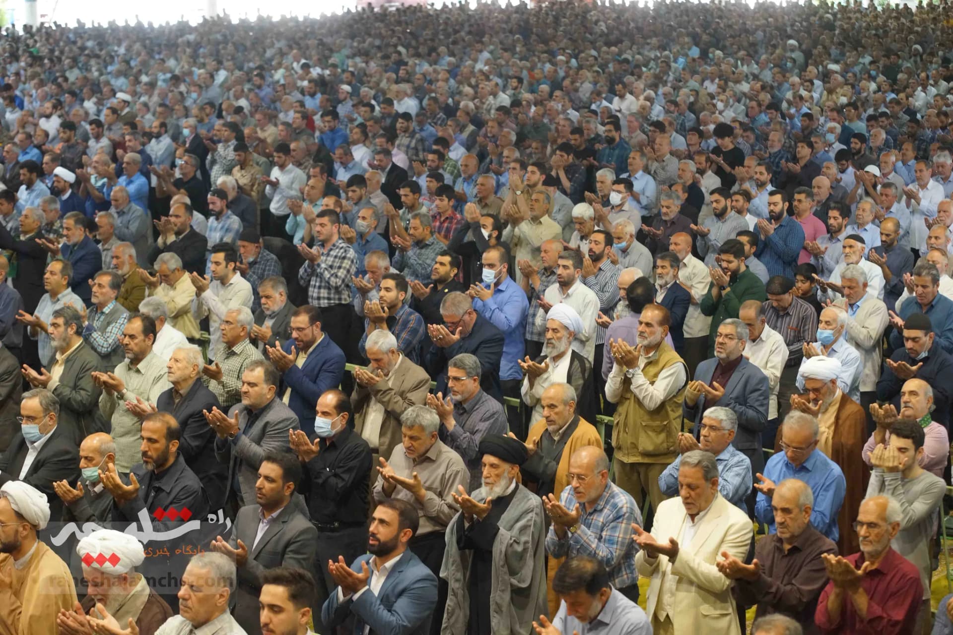 نمازجمعه این هفته تهران برگزار شد +تصاویر — تصویر 15