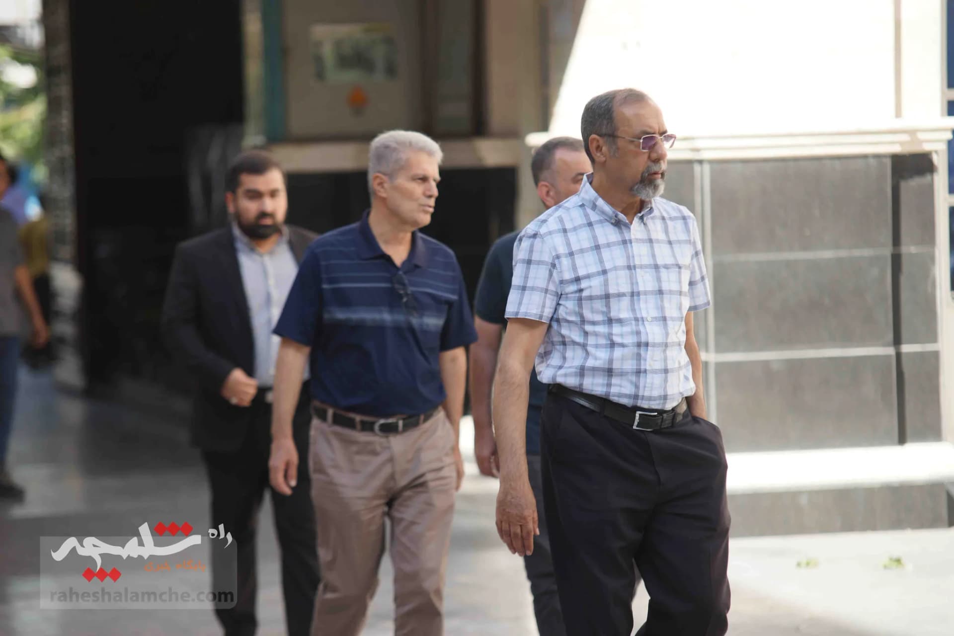 چه کسانی در مراسم ختم «سارا طاووسی» حضور داشتند؟ +تصاویر — تصویر 25