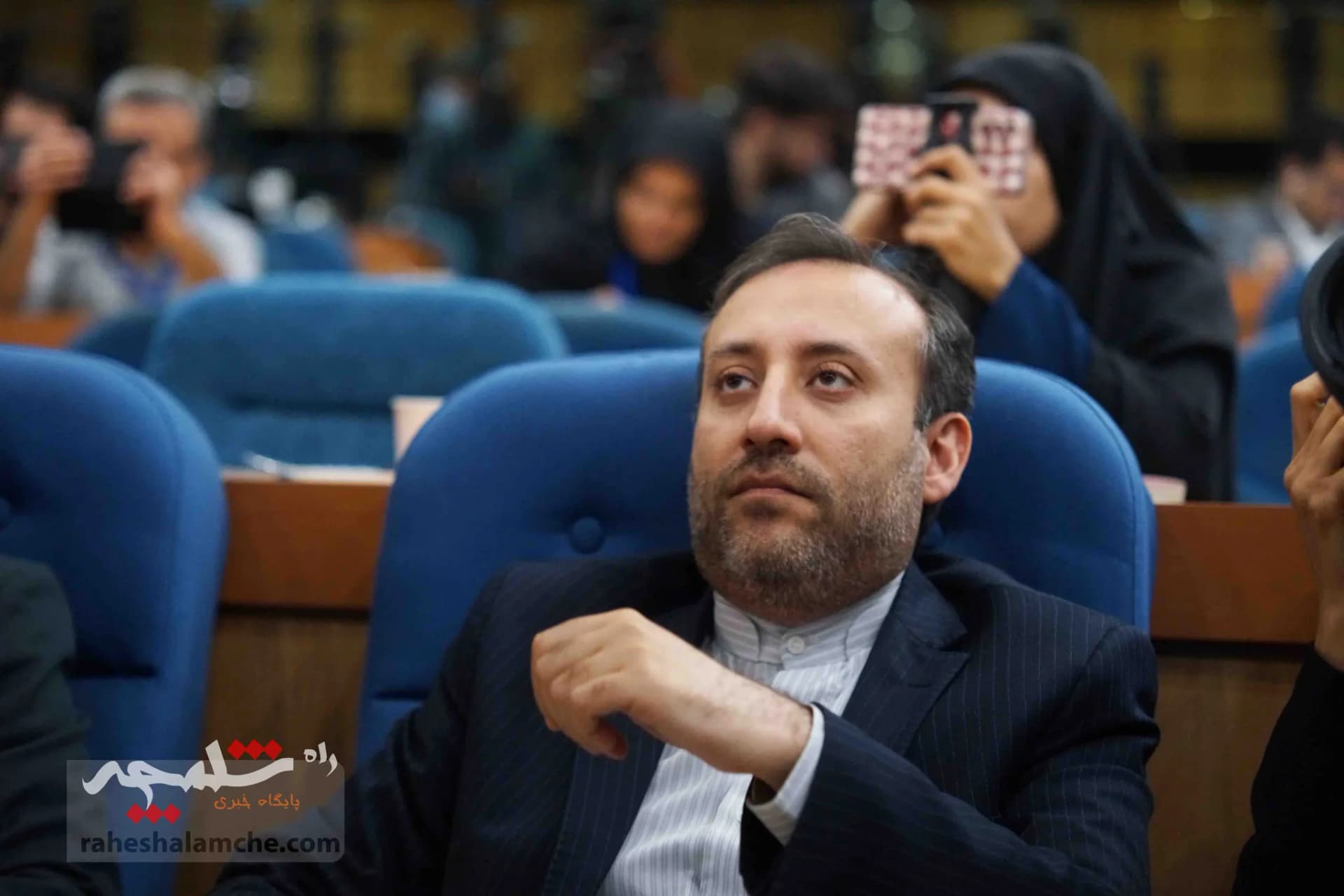 دست برتر رئیس دانشگاه تهران برای انتخابات ریاست جمهوری +تصاویر — تصویر 11