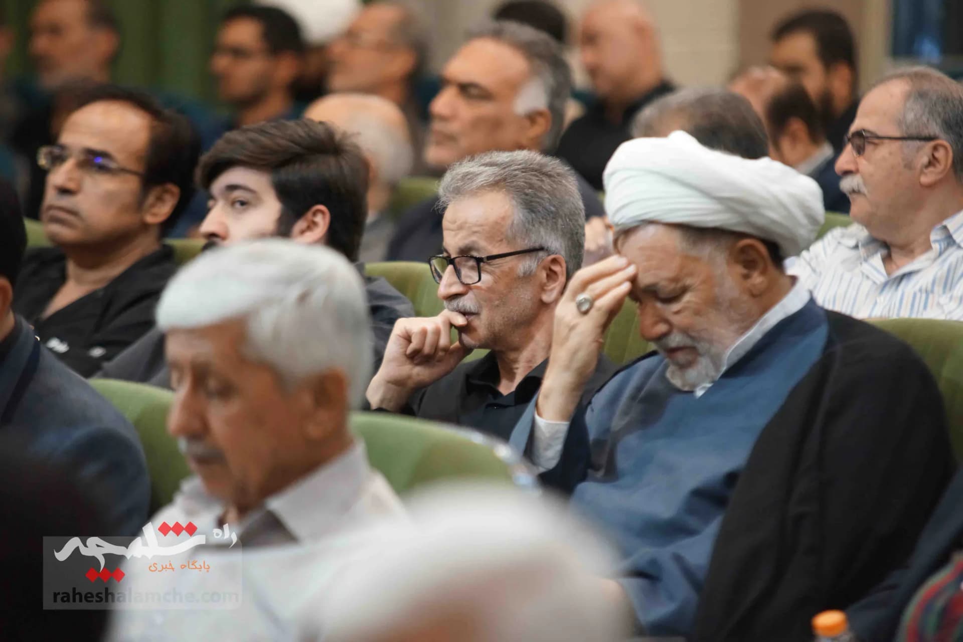 چه کسانی در مراسم ختم «سارا طاووسی» حضور داشتند؟ +تصاویر — تصویر 71