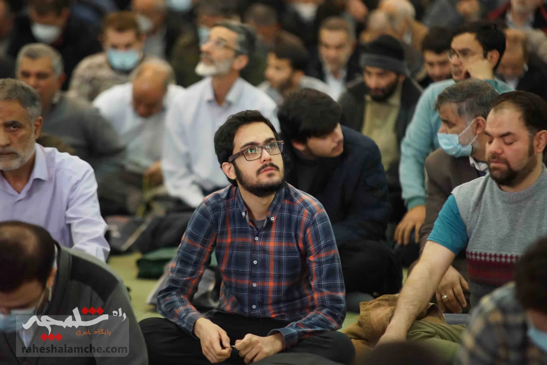 حضور پررنگ جوانان و نوجوانان در نماز جمعه تهران +تصاویر — تصویر 25