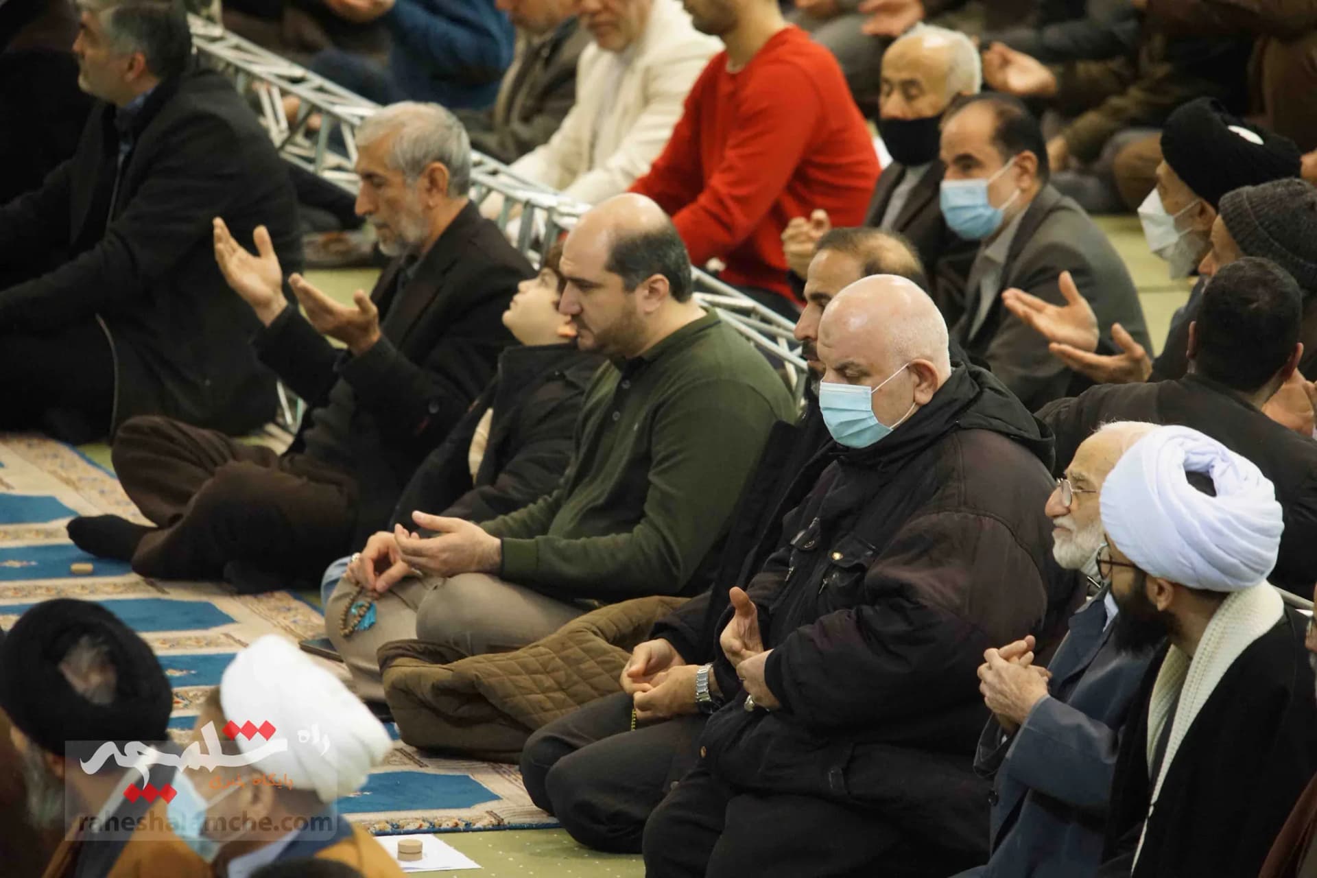 حضور پررنگ جوانان و نوجوانان در نماز جمعه تهران +تصاویر — تصویر 43
