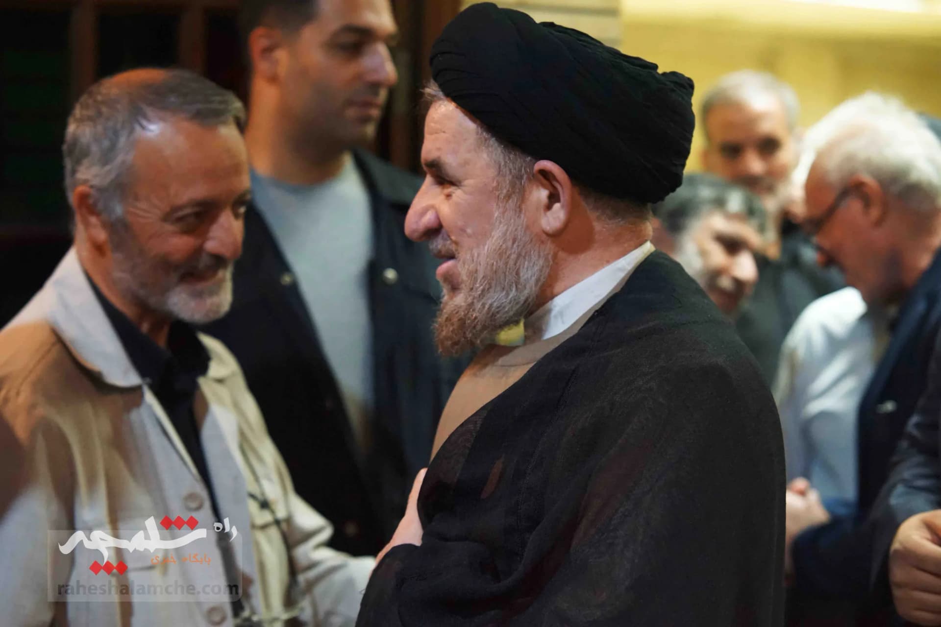 همه شخصیتهایی که در مراسم ختم مادر زریبافان شرکت کرده بودند +تصاویر — تصویر 95