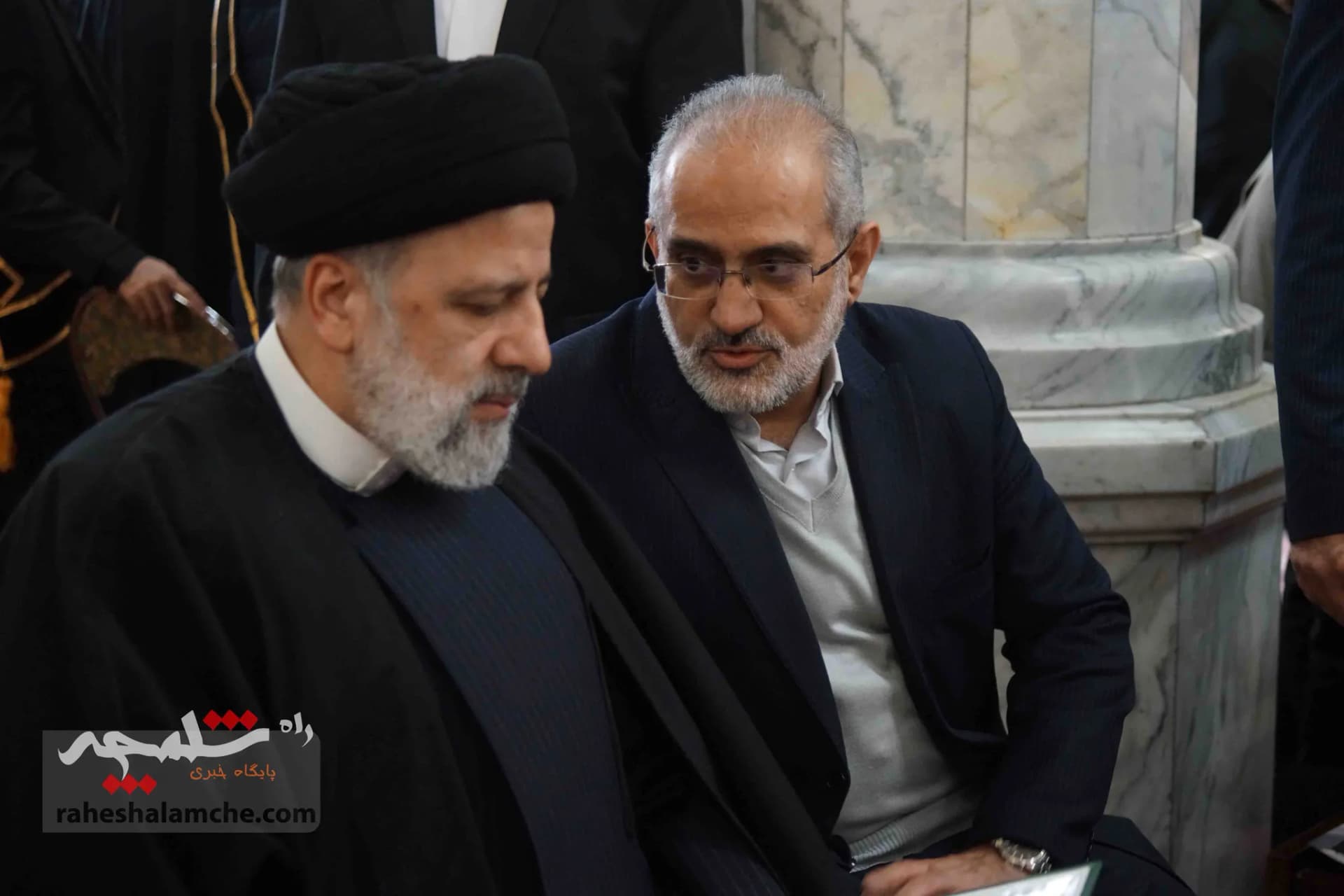 همه شخصیتهایی که در مراسم ترحیم آیتالله امام کاشانی حضور داشتند +تصاویر — تصویر 39