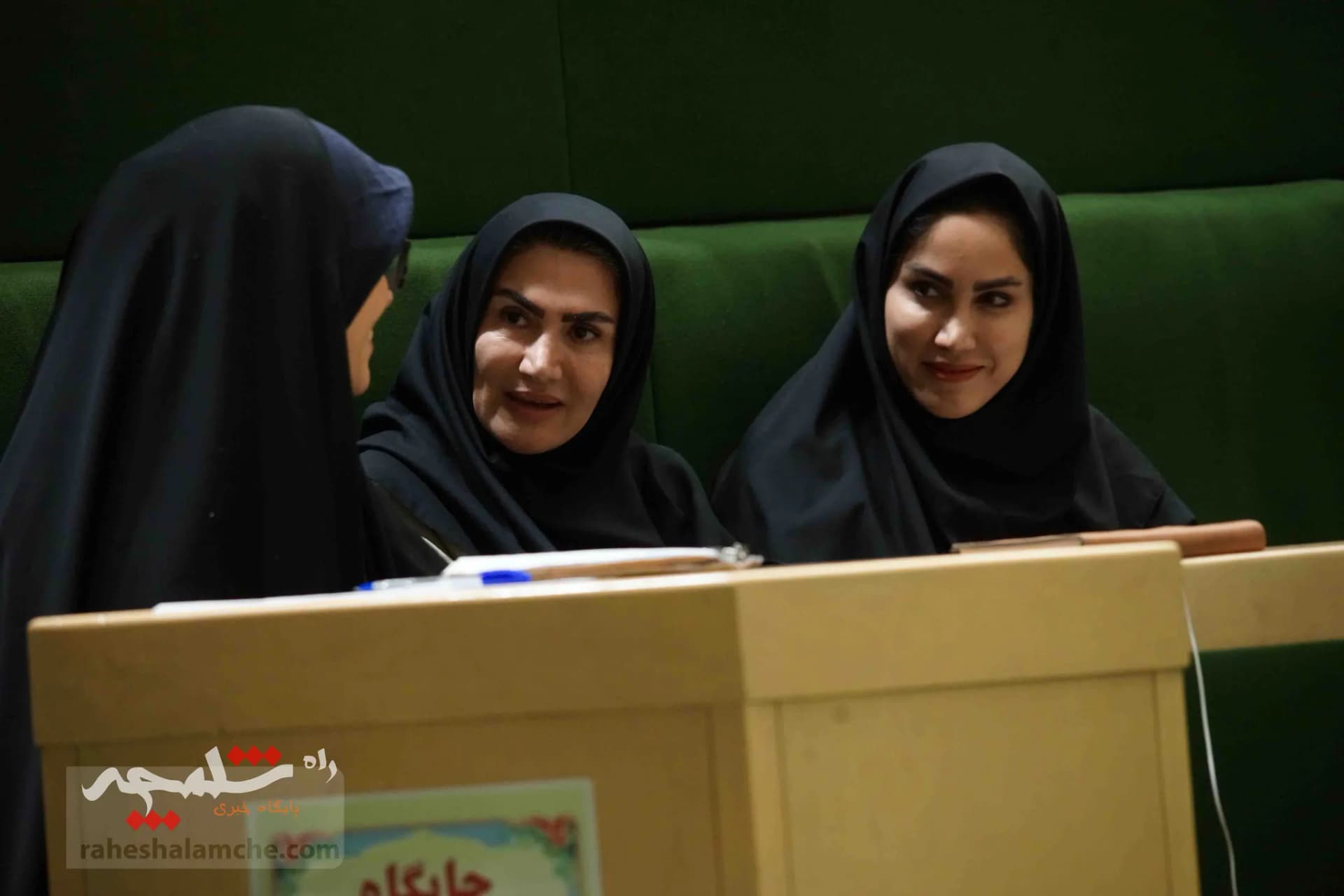 پزشکیان با حضور در خانه ملت، لایحه بودجه 1404 را تقدیم مجلس کرد +تصاویر — تصویر 15