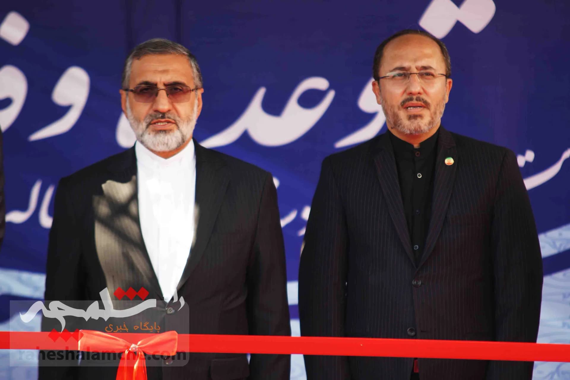 بازدید رئیس دفتر رئیس‌جمهور از غرفه معاونت ریاست جمهوری در امور مجلس +تصاویر — تصویر 39