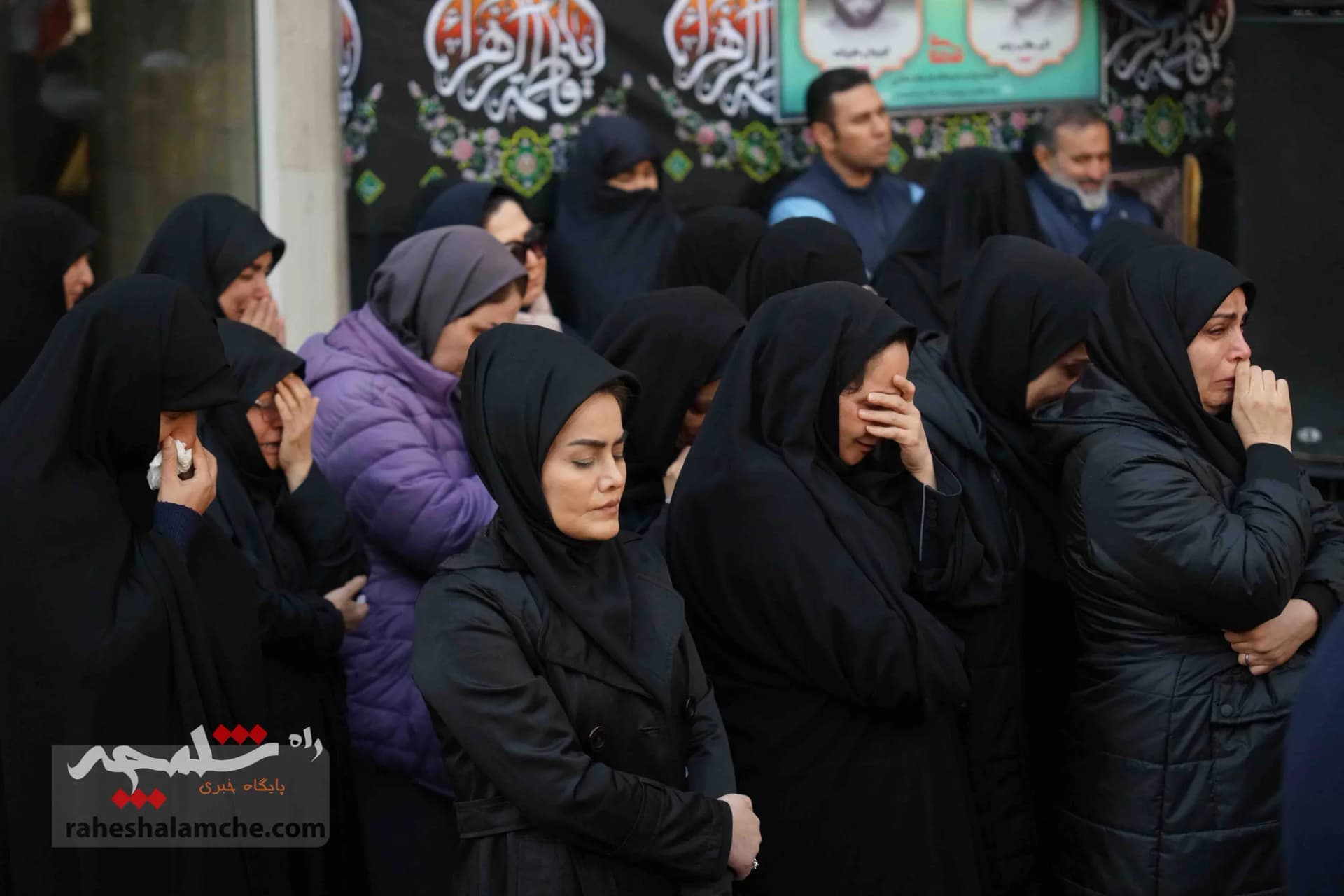 گزارش تصویری تشییع و خاکسپاری شهید گمنام در وزارت فرهنگ و ارشاد اسلامی — تصویر 37
