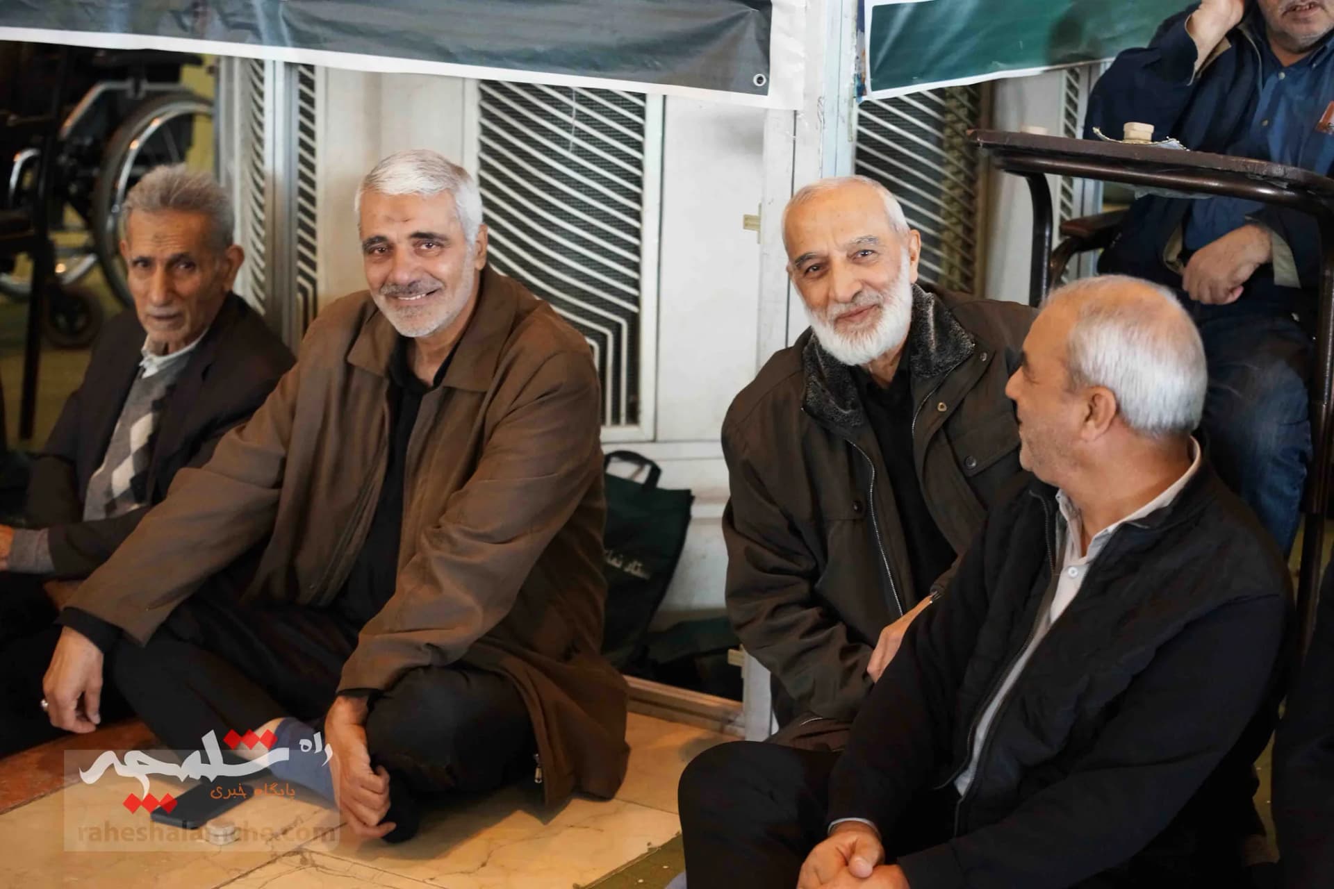 حضور پرشور دانش آموزان نمازگزار این هفته نماز جمعه تهران +تصاویر — تصویر 23