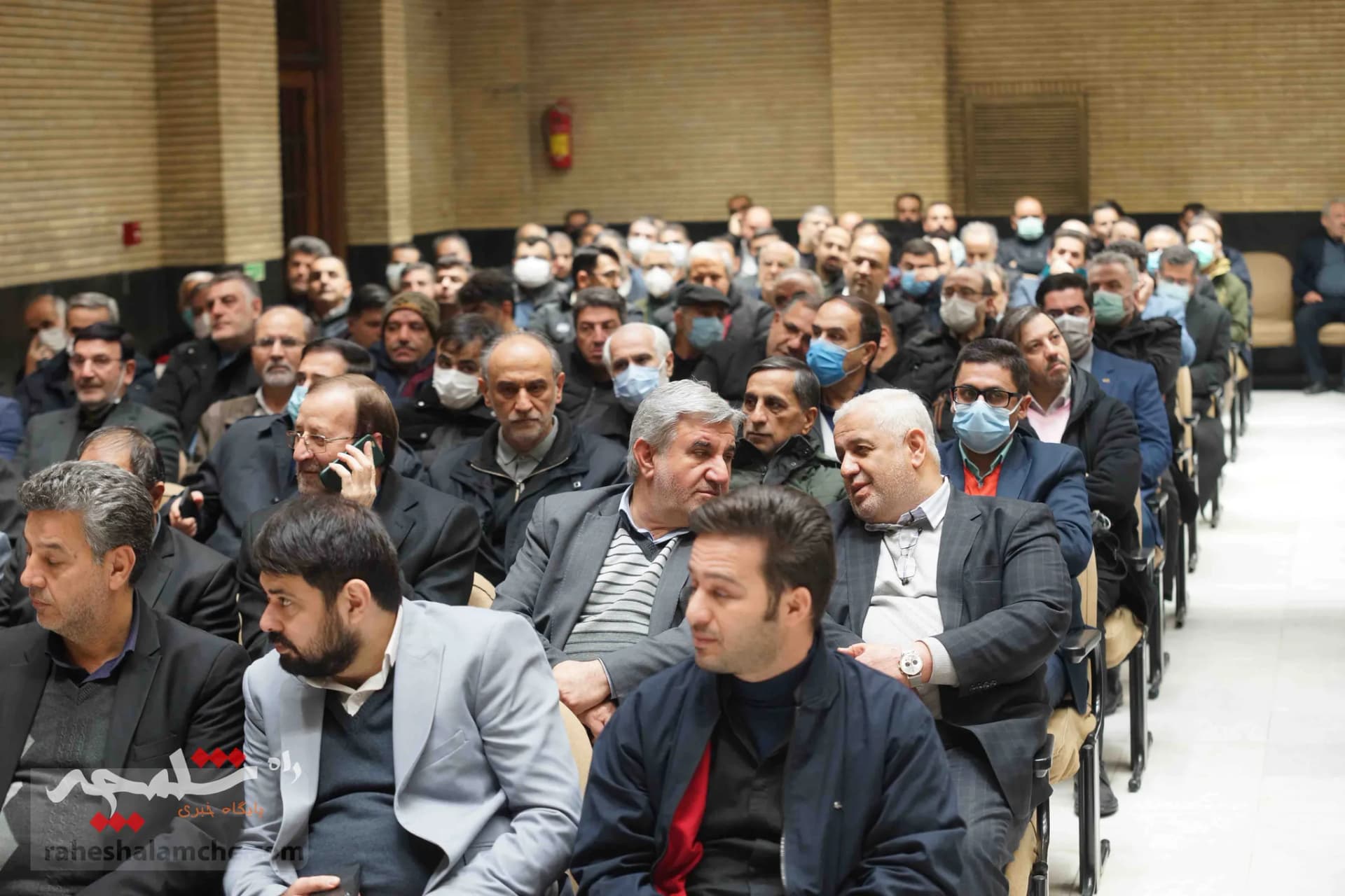 چه کسانی در مجلس ترحیم پدر مدیرعامل شرکت دخانیات کشور حضور داشتند؟ +تصاویر — تصویر 14