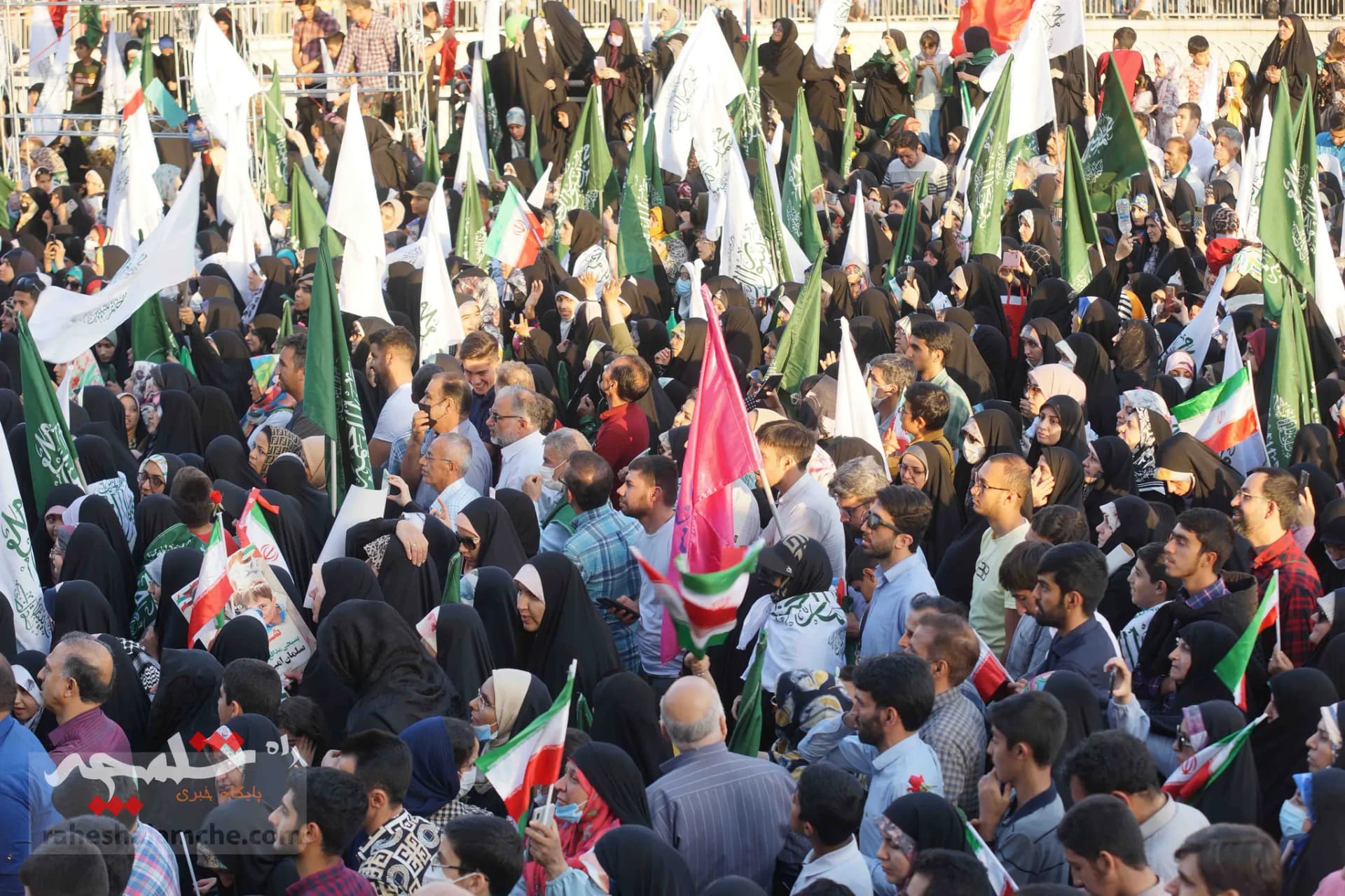 جشن باشکوه مردم تهران +تصاویر — تصویر 33