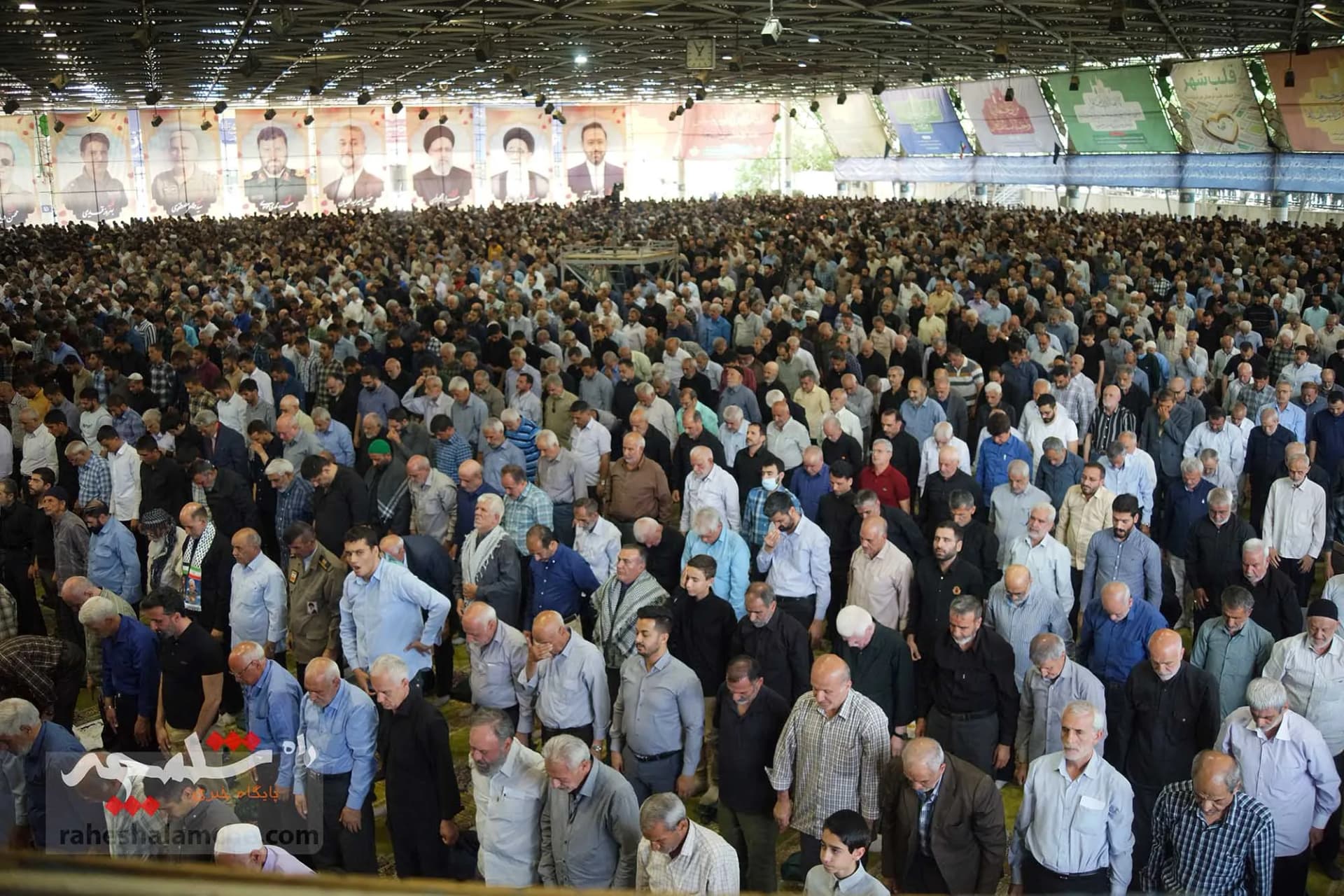 نماز جمعه این هفته تهران برگزار شد +تصاویر — تصویر 55