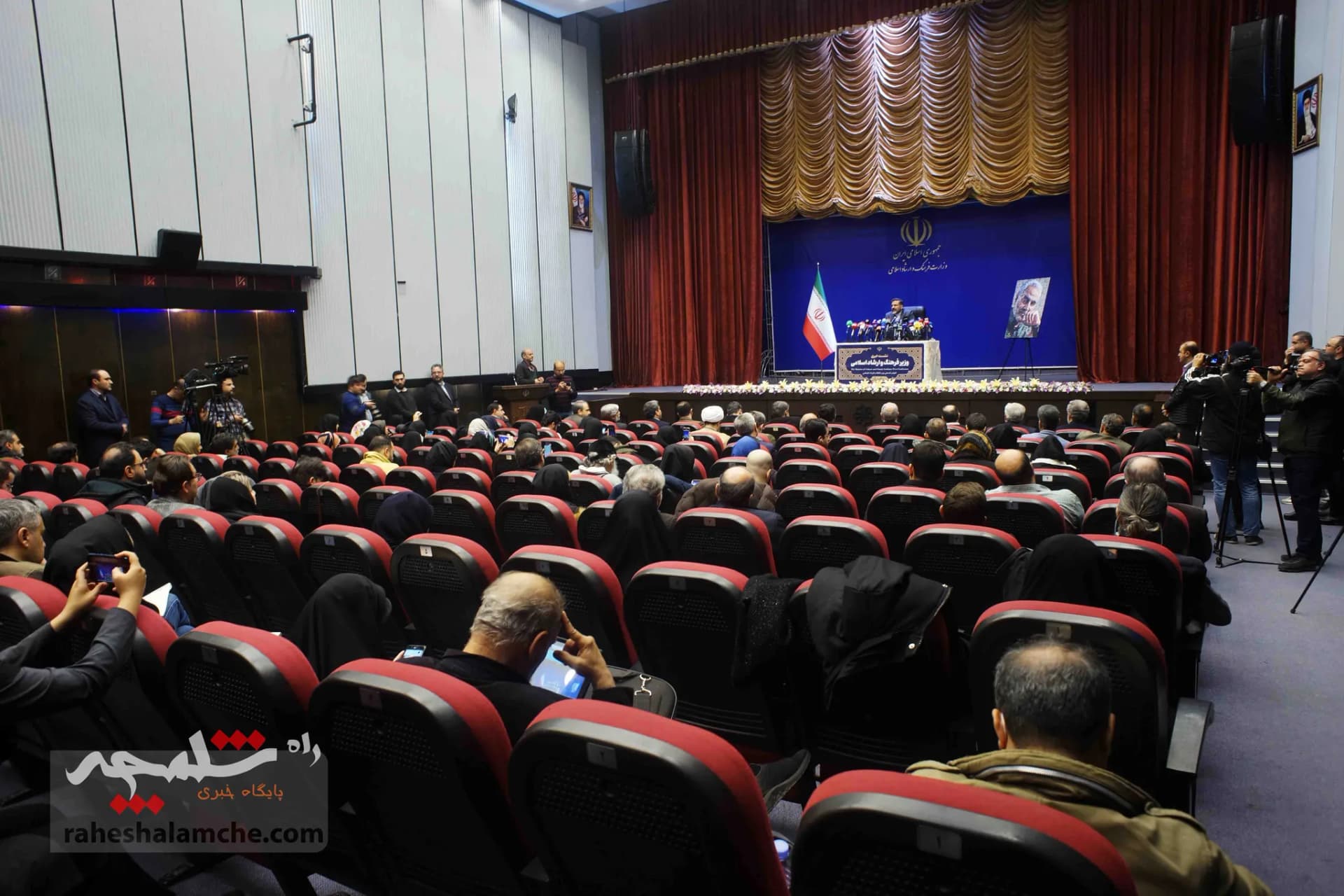 نشست خبری وزیر فرهنگ و ارشاد اسلامی برگزار شد +تصاویر — تصویر 15