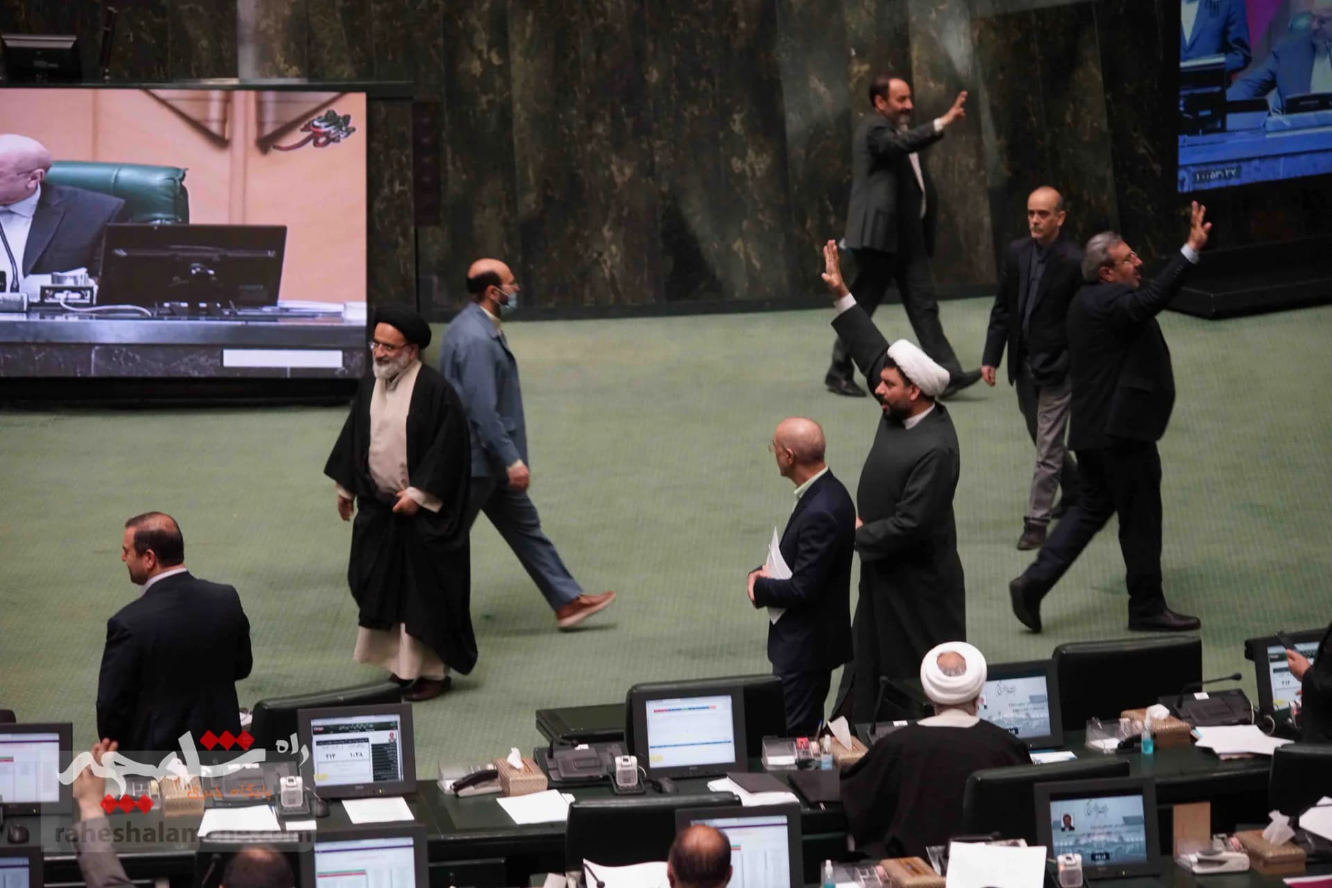 گام بزرگ امروز مجلس برای دفاع از حقوق زنان +تصاویر — تصویر 53