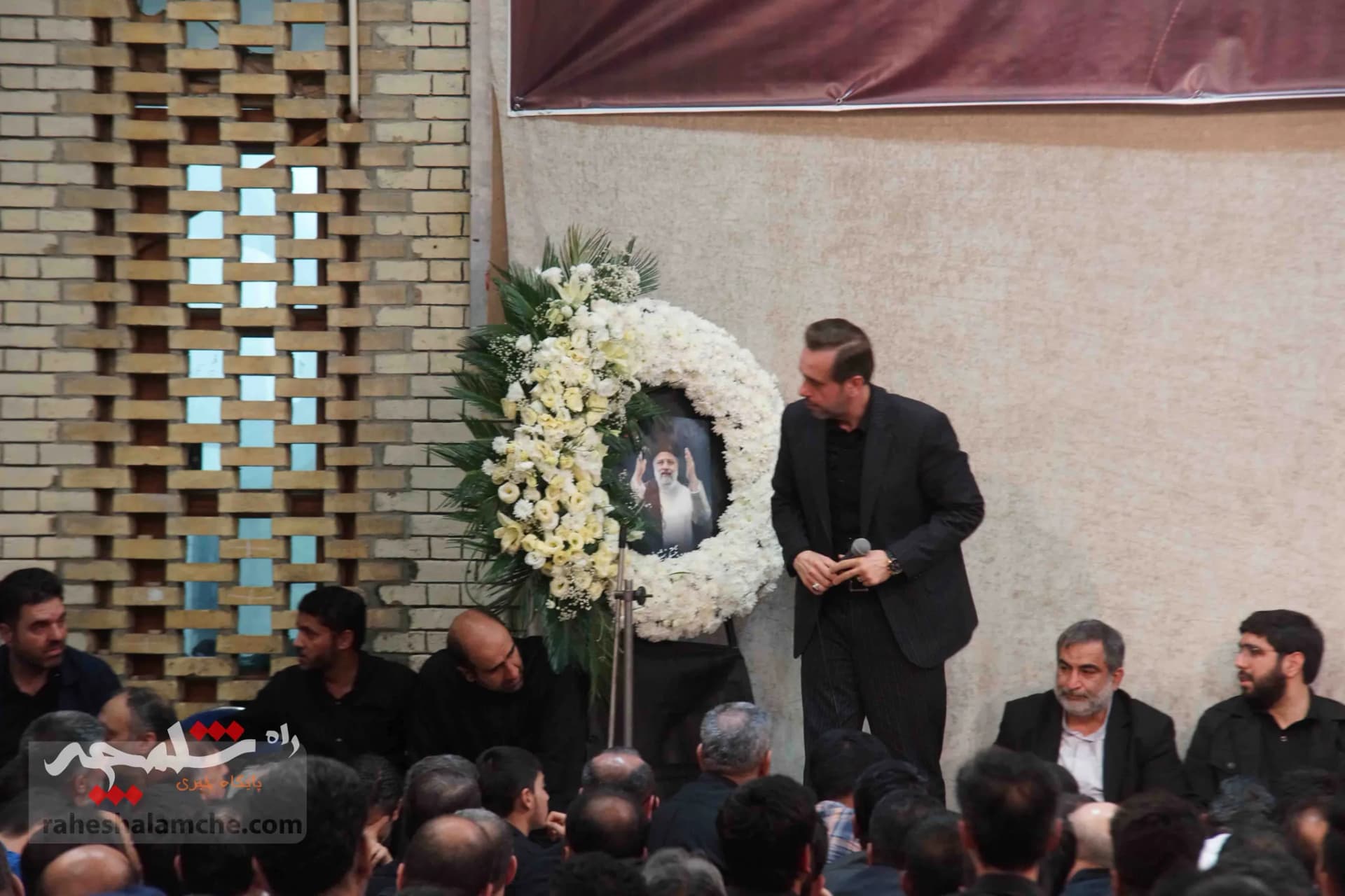 چه کسانی در مراسم گرامی‌داشت شهدای خدمت در مسجد ارک حضور داشتند؟ +تصاویر — تصویر 41