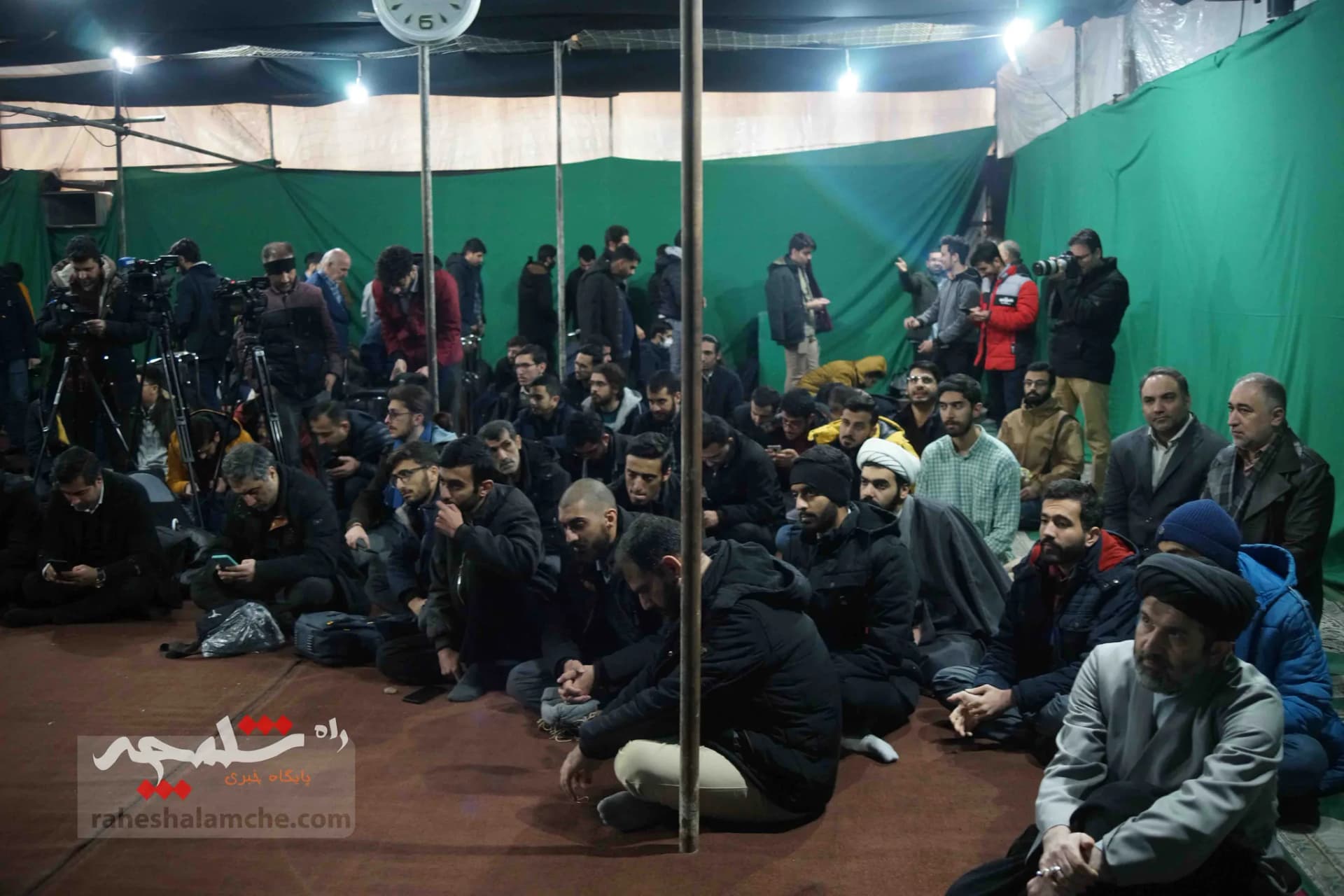 نشست صمیمی طحان‌نظیف با دانشجویان دانشگاه صنعتی شریف +تصاویر — تصویر 10