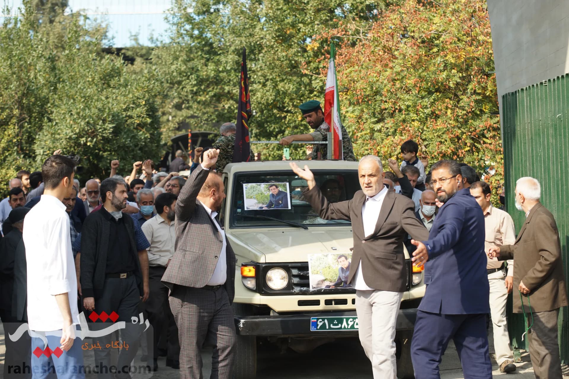 راهپیمایی عظیم تهرانیها با شعار؛ «سپاه انقلابی، انتقام انتقام» +تصاویر — تصویر 3
