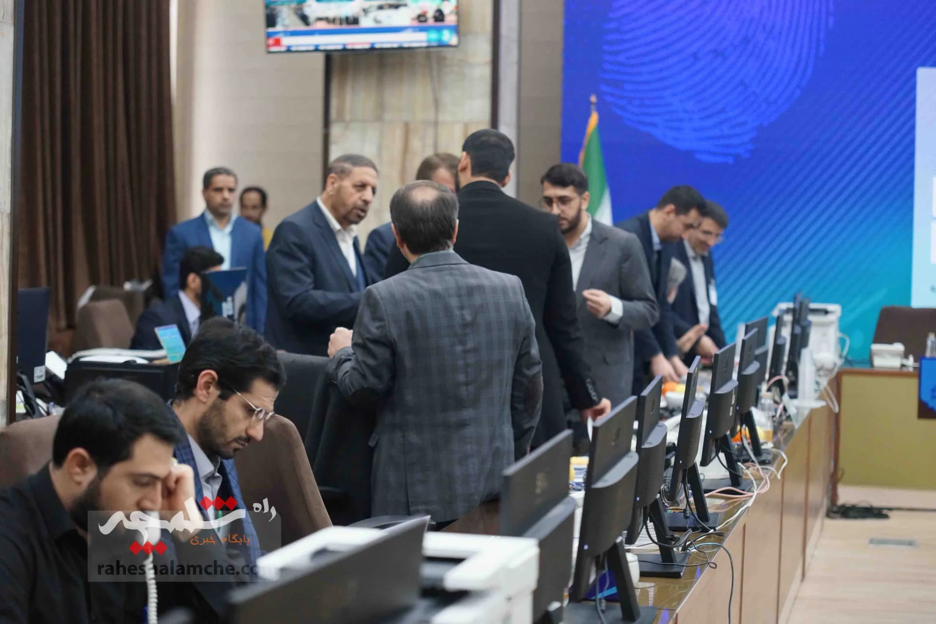 روز انتخابات در شورای نگهبان چه خبر بود؟ +تصاویر — تصویر 14