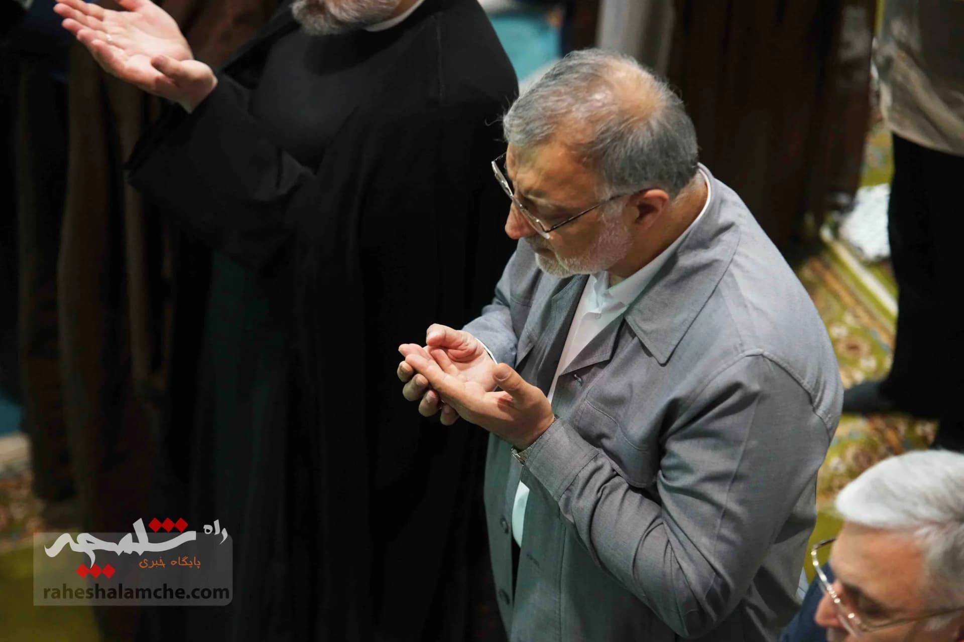 نماز جمعه این هفته تهران به امامت ابوترابی‌فرد برگزار شد +تصاویر — تصویر 48