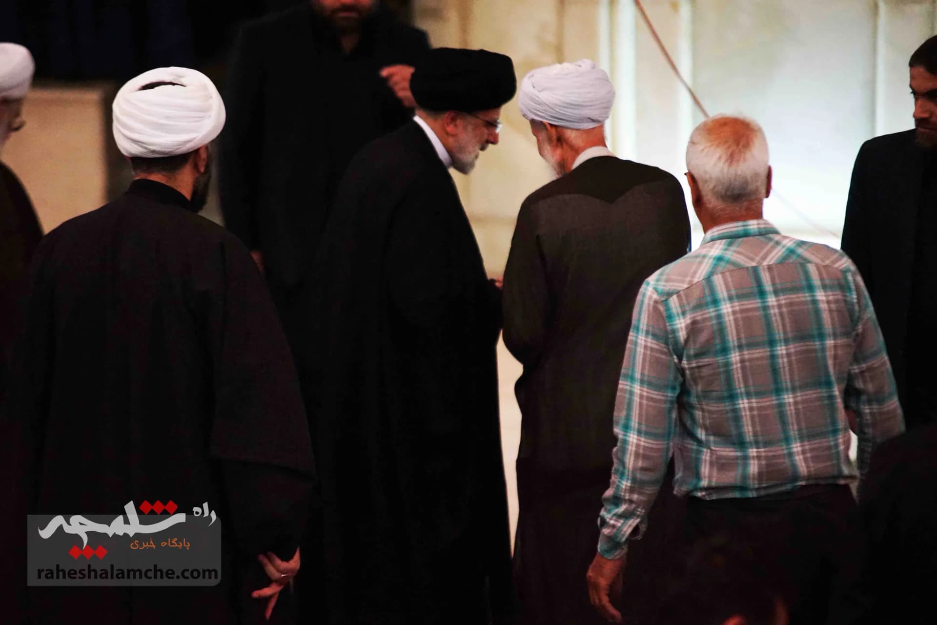 نماز جمعه این هفته تهران در مصلی امام خمینی(ره) برگزار شد +تصاویر — تصویر 30