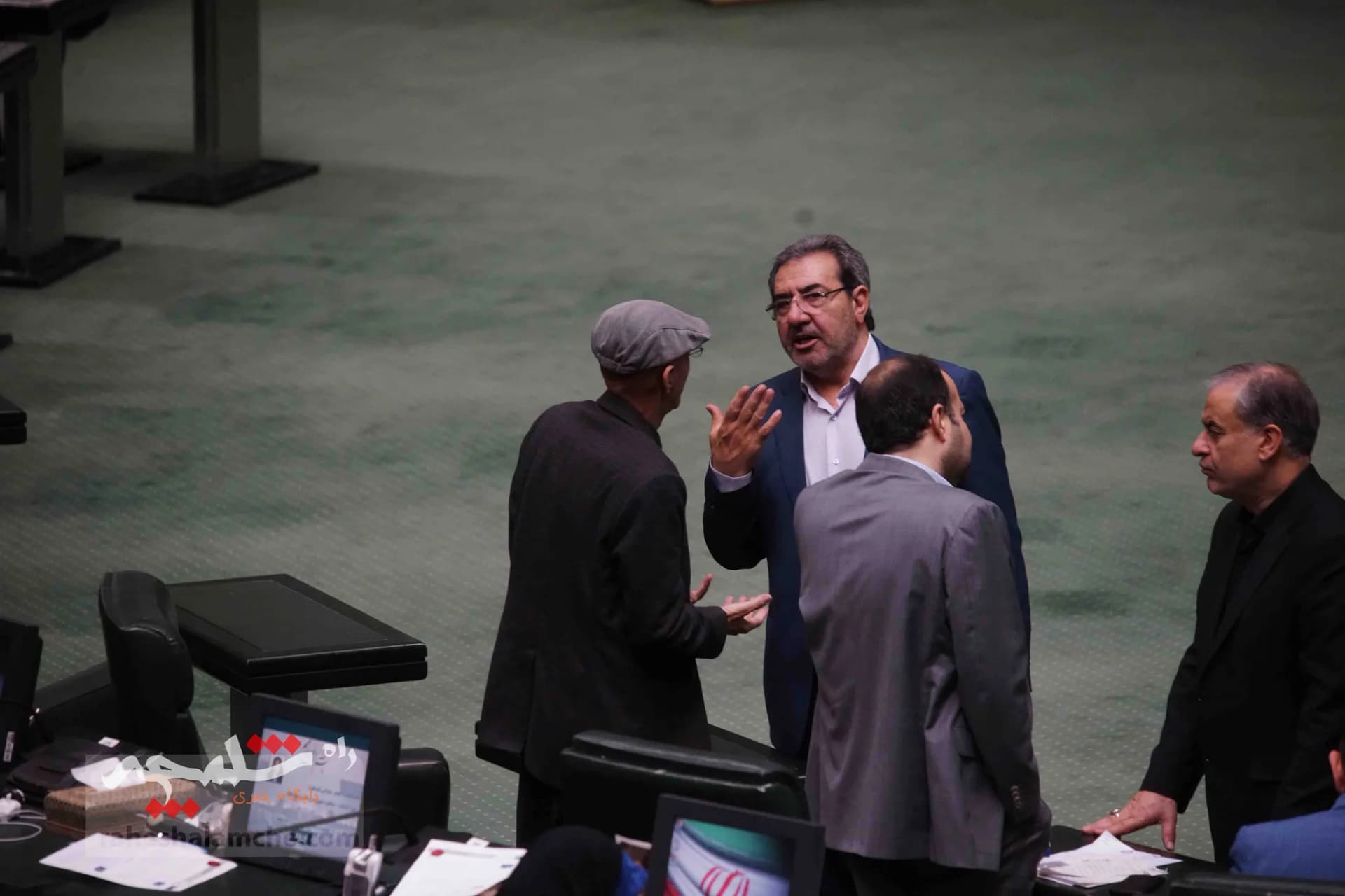 صحن علنی امروز مجلس پس از پاسخ موشکی ایران به اسرائیل +تصاویر — تصویر 24