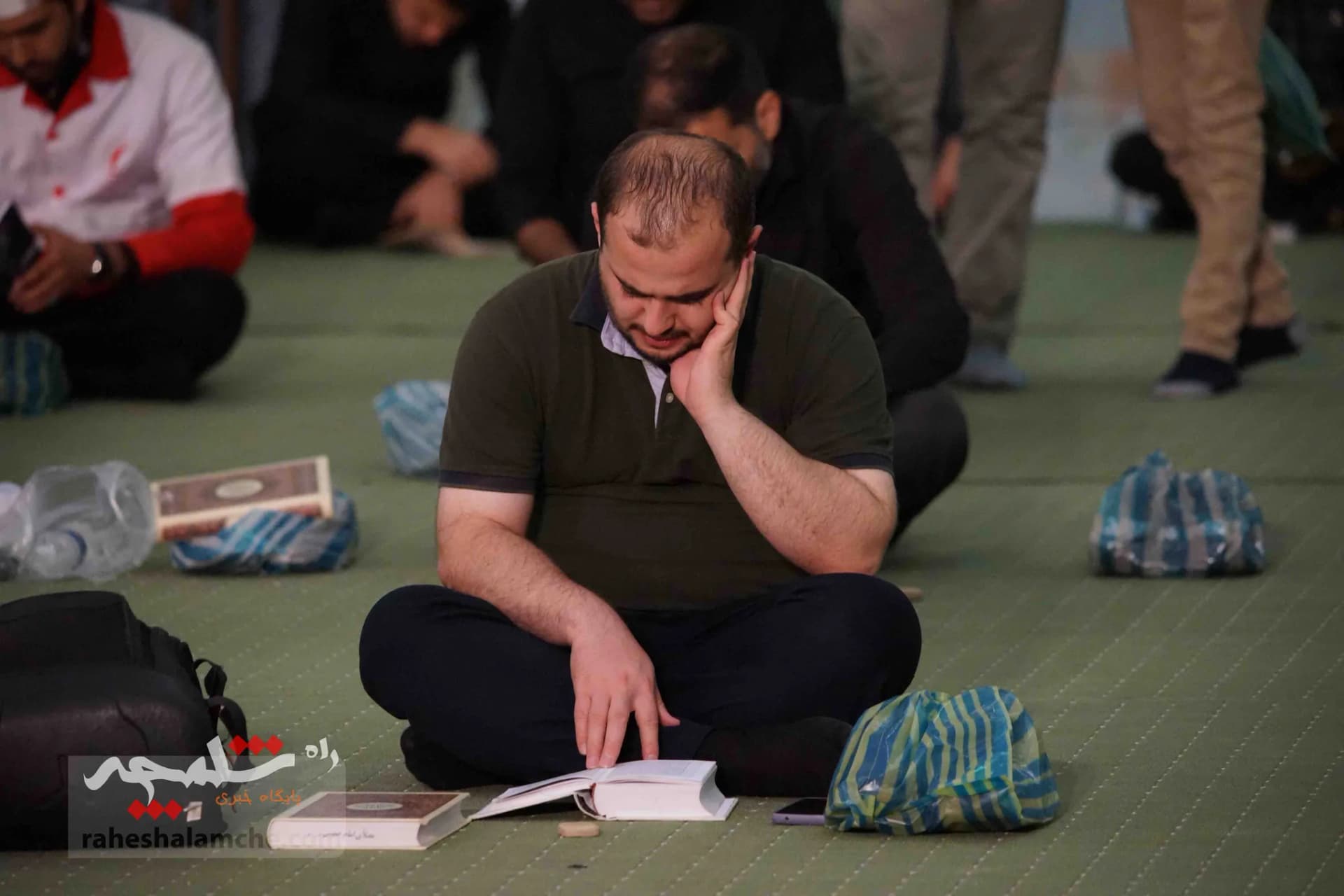 مراسم احیای شب 19 ماه مبارک رمضان در مصلای امام خمینی(ره) برگزار شد +تصاویر — تصویر 5