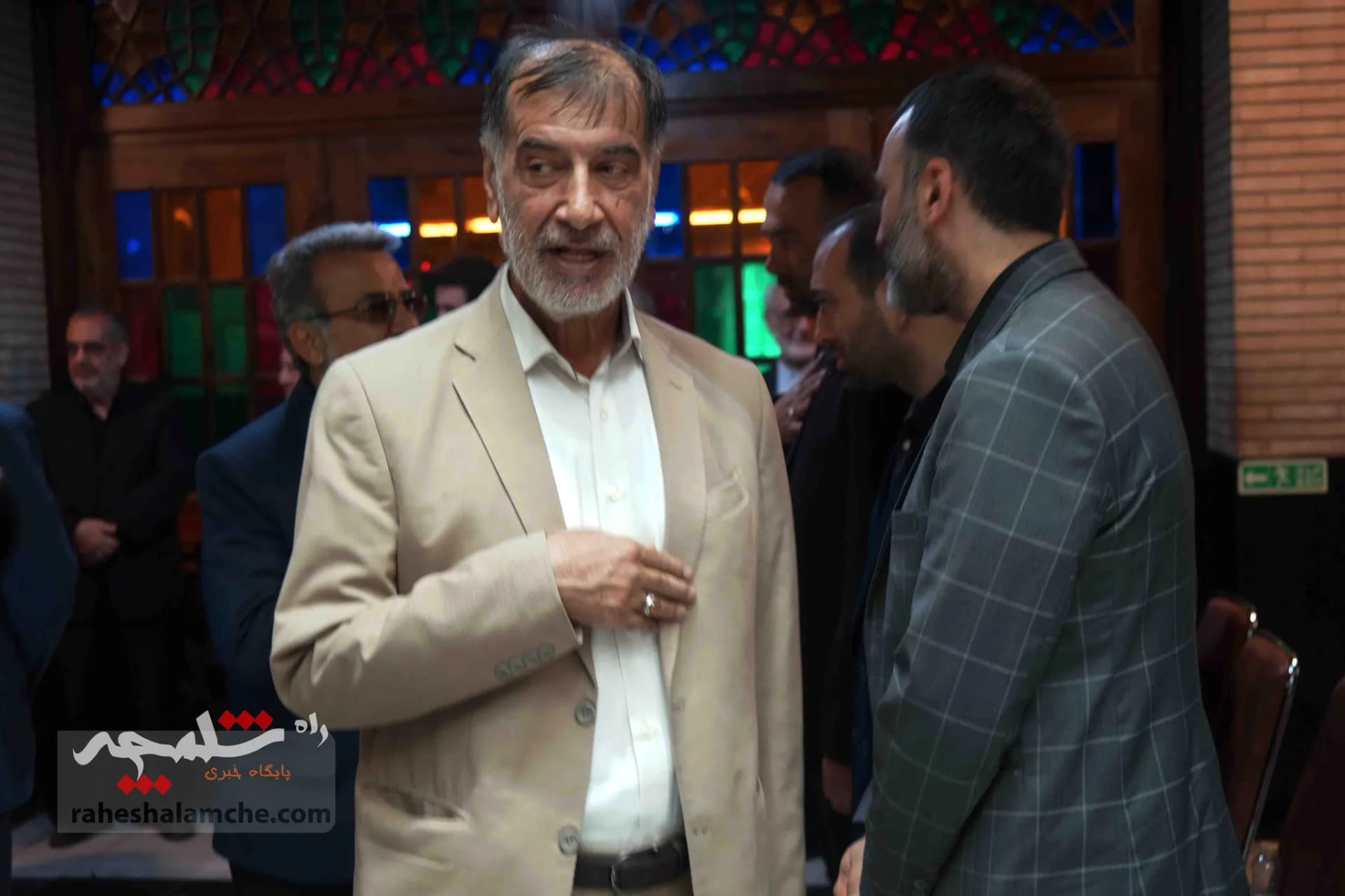 چرا احمدی‌نژاد در مراسم ختم مرحوم پرویز داودی حضور نداشت؟ +تصاویر — تصویر 15