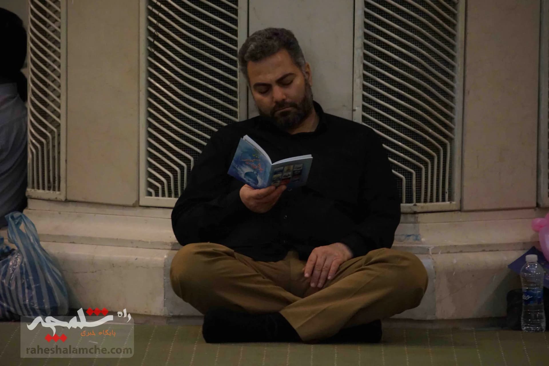 مراسم احیای شب 19 ماه مبارک رمضان در مصلای امام خمینی(ره) برگزار شد +تصاویر — تصویر 19