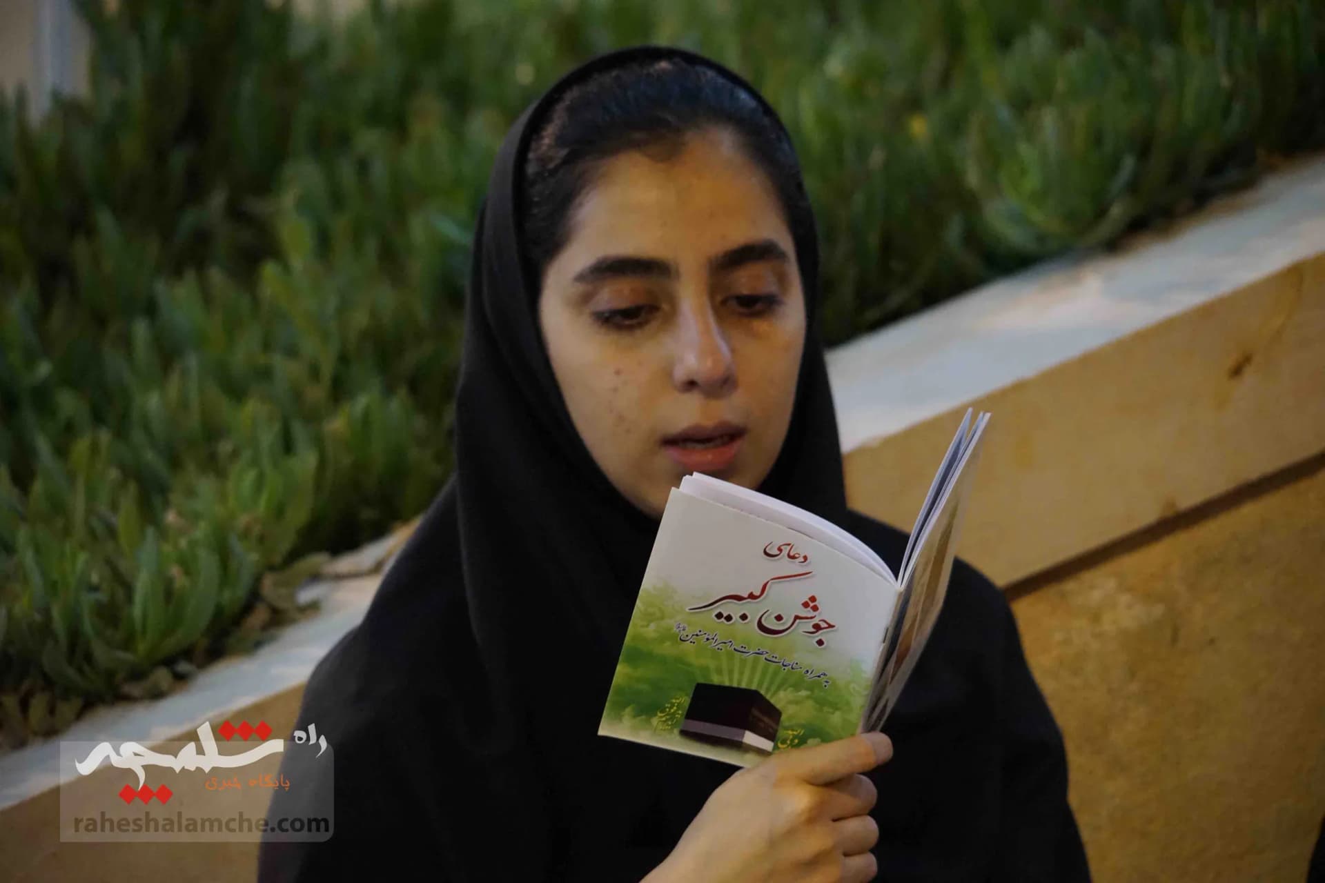 مراسم احیای شب 19 ماه مبارک رمضان در مصلای امام خمینی(ره) برگزار شد +تصاویر — تصویر 30