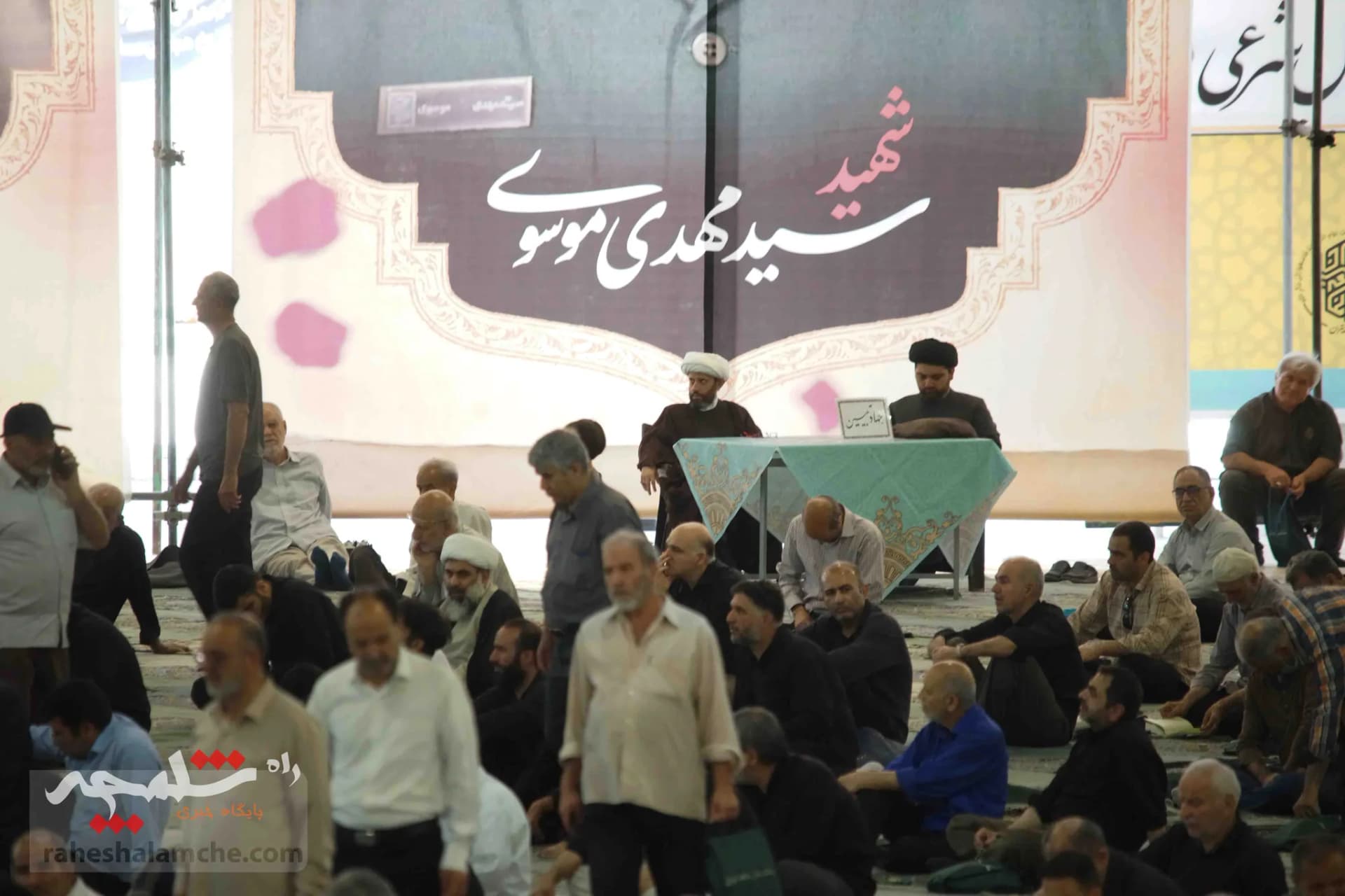 نماز جمعه این هفته تهران به امامت صدیقی برگزار شد +تصاویر — تصویر 33