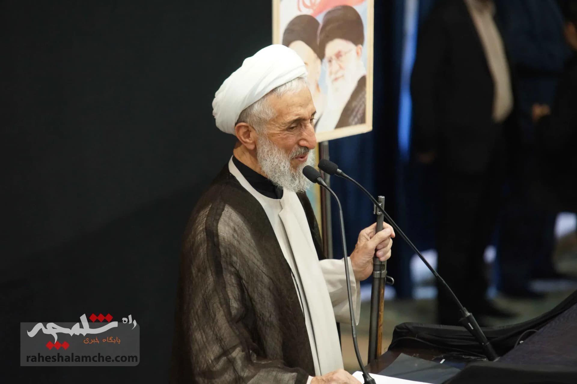 نماز جمعه این هفته تهران به امامت صدیقی برگزار شد +تصاویر — تصویر 14