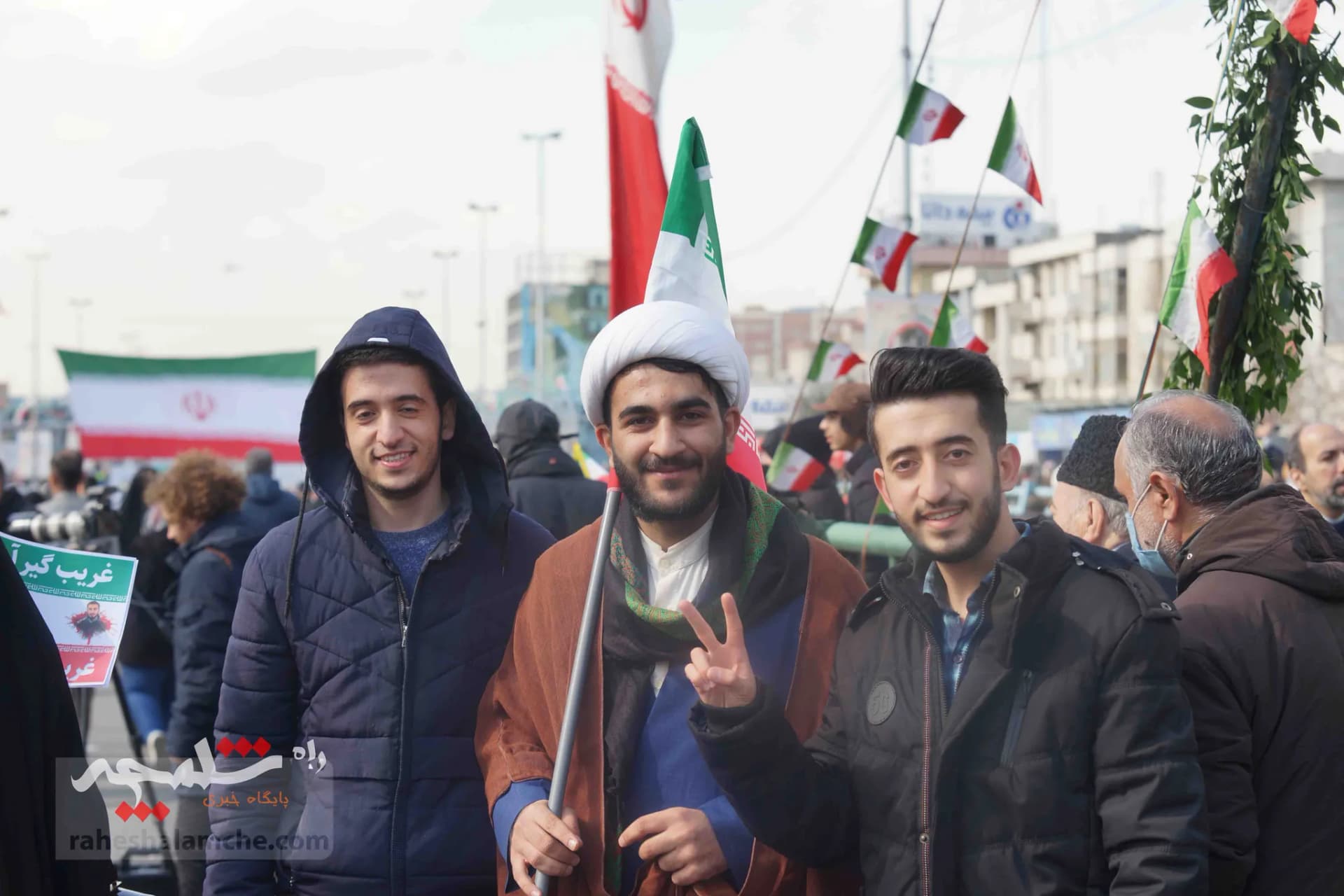 خروش ملت استوار ایران اسلامی در جشن ۴۴سالگی انقلاب اسلامی +تصاویر — تصویر 44