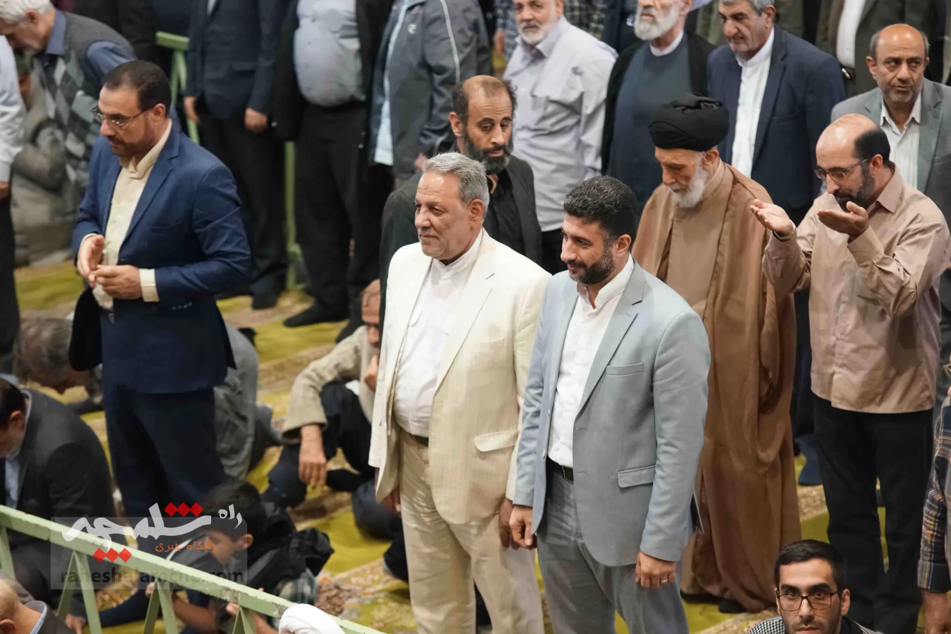 نمازجمعه 5 آبان تهران برگزار شد +تصاویر — تصویر 23