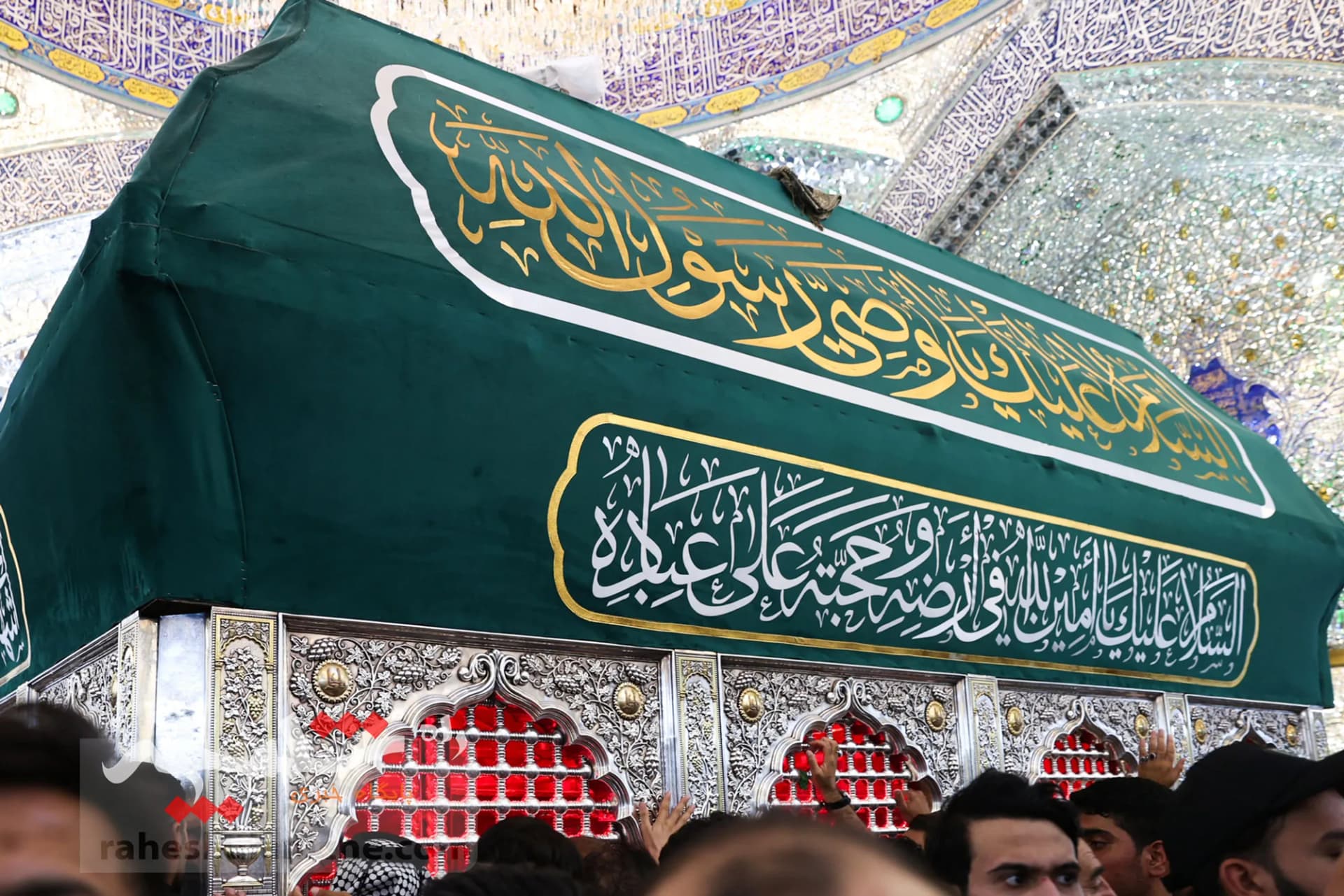 تشرف پزشکیان به حرم مطهر حضرت علی (ع) +تصاویر — تصویر 5