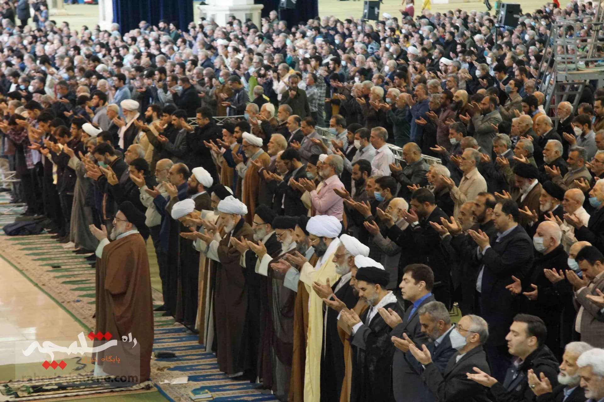 نماز جمعه این هفته تهران برگزار شد +تصاویر — تصویر 37
