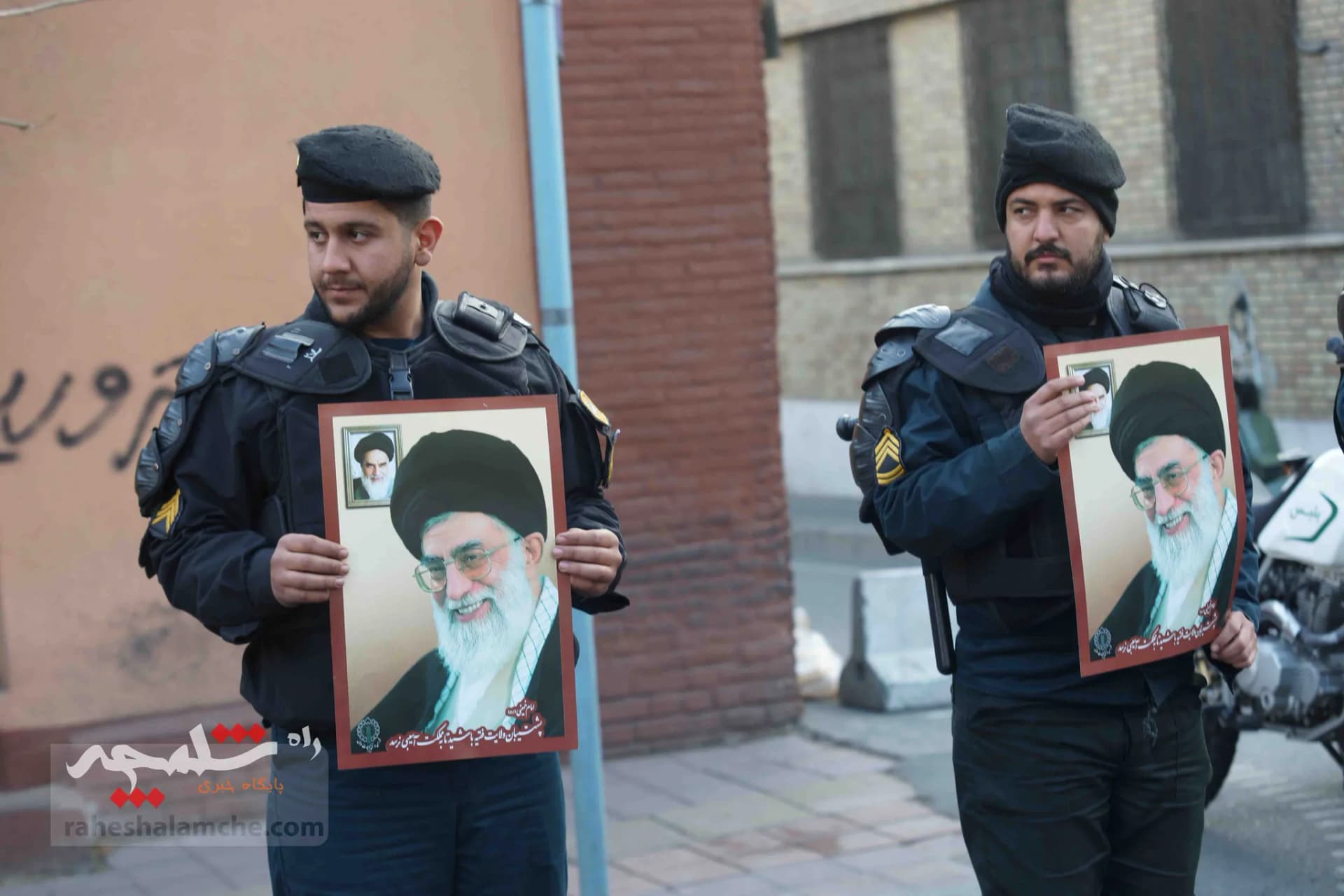 اعتراض مردم تهران به اهانت نشریه فرانسوی +تصاویر — تصویر 37