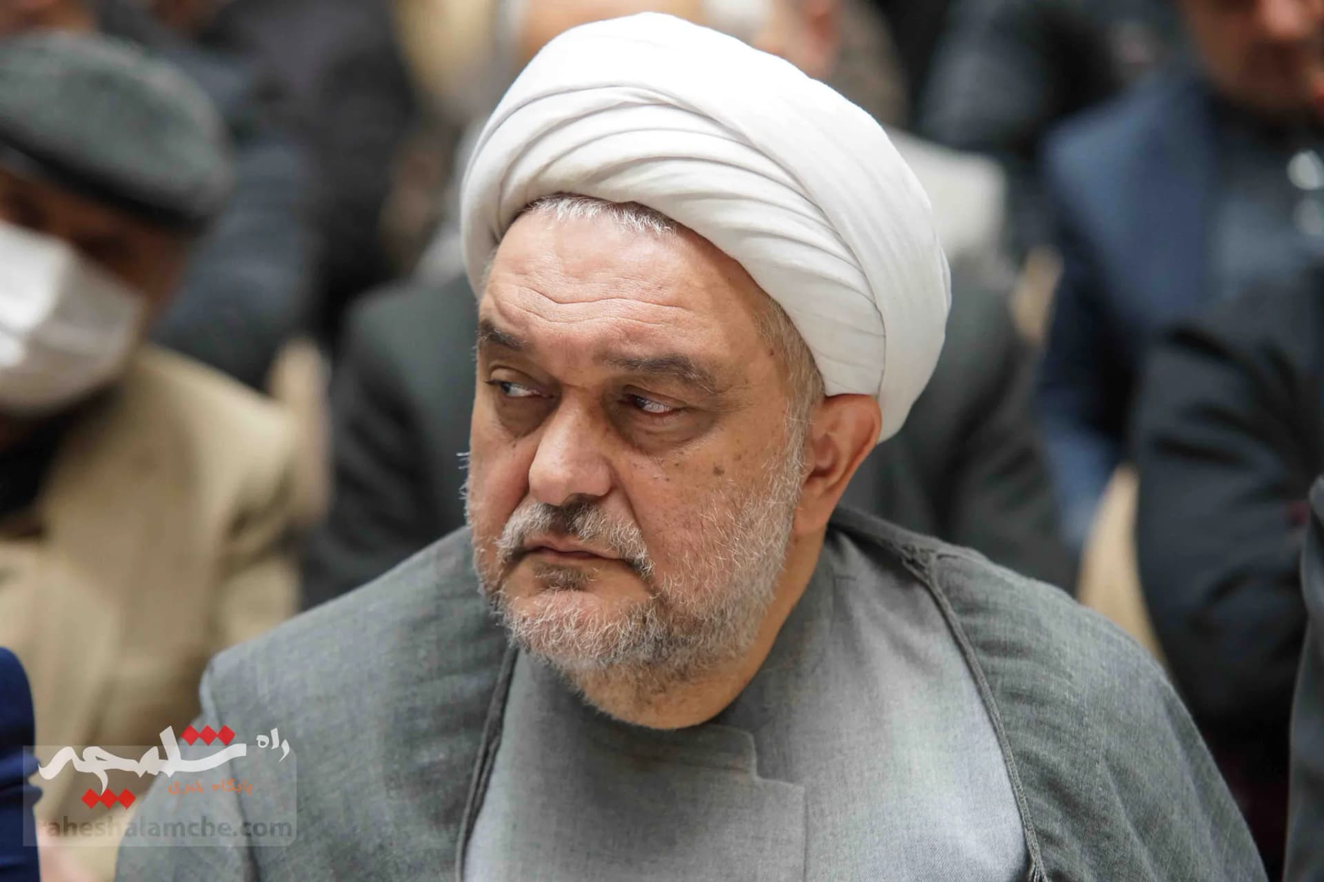 چه کسانی در مجلس ترحیم پدر مدیرعامل شرکت دخانیات کشور حضور داشتند؟ +تصاویر — تصویر 74