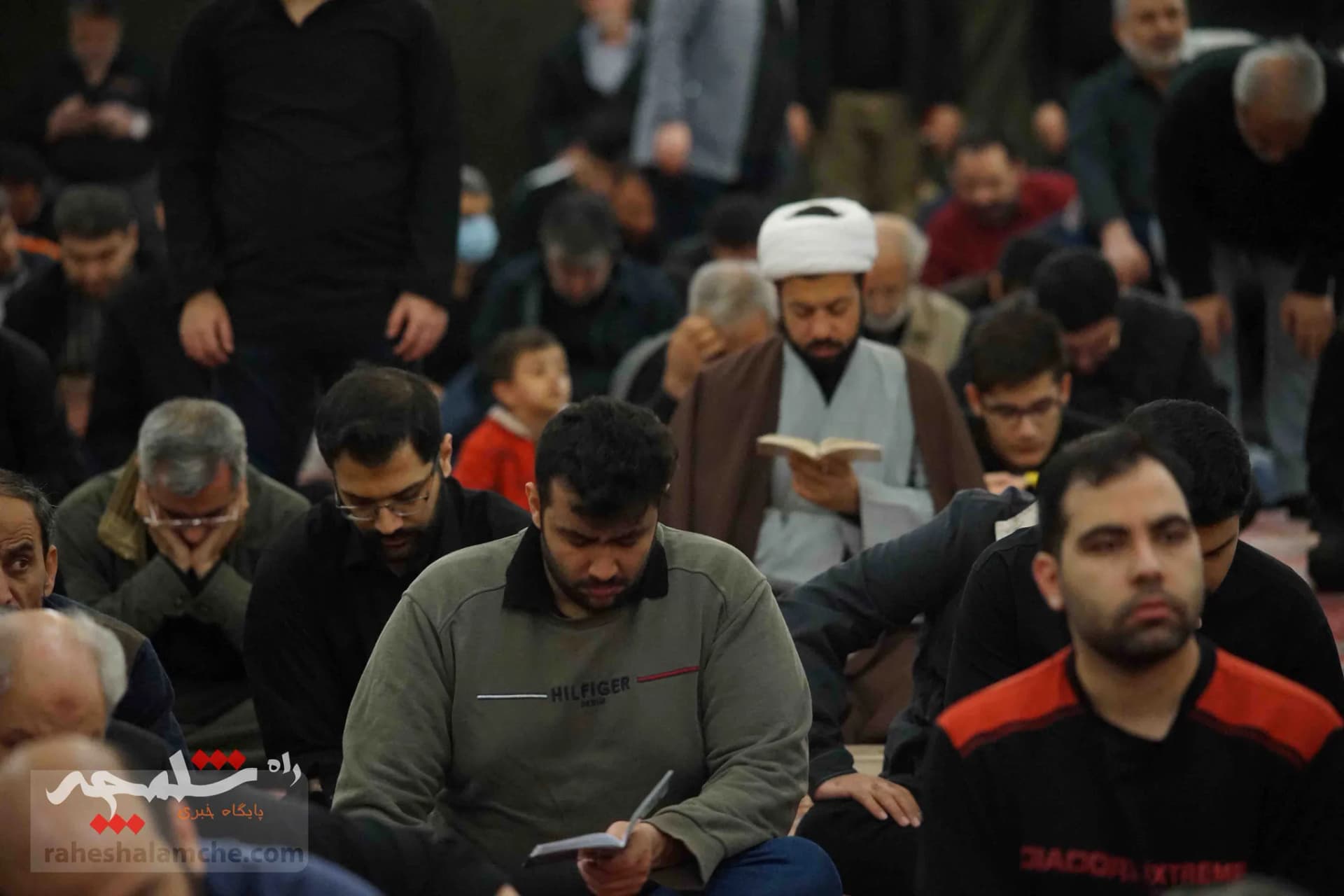 گزارش تصویری مراسم شب قدر و وداع با شهید گمنام در مدرسه عالی شهید مطهری — تصویر 42