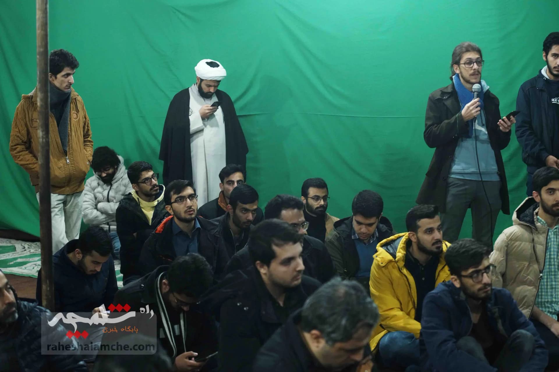 نشست صمیمی طحان‌نظیف با دانشجویان دانشگاه صنعتی شریف +تصاویر — تصویر 37