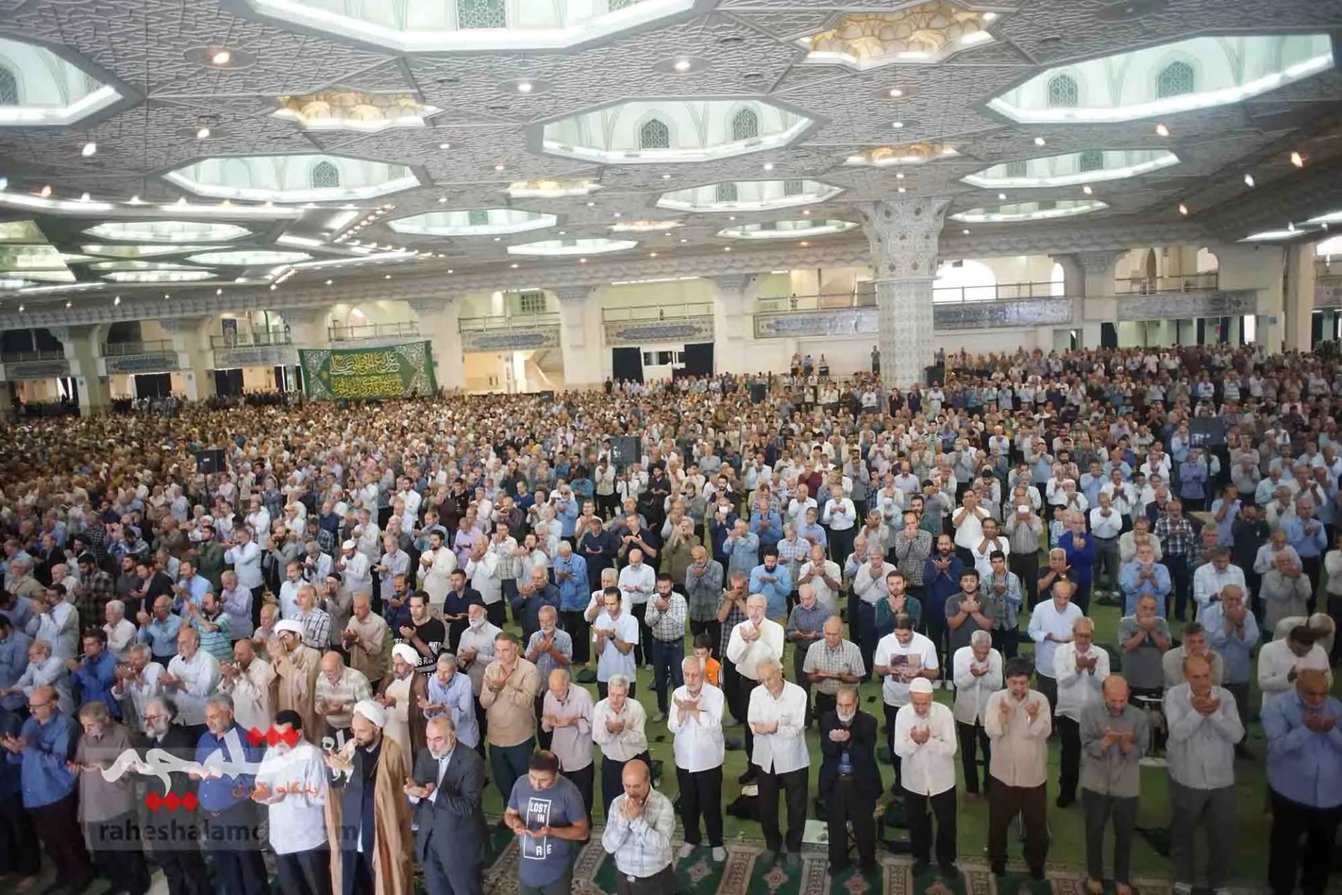 نماز جمعه این هفته تهران برگزار شد +تصاویر — تصویر 56