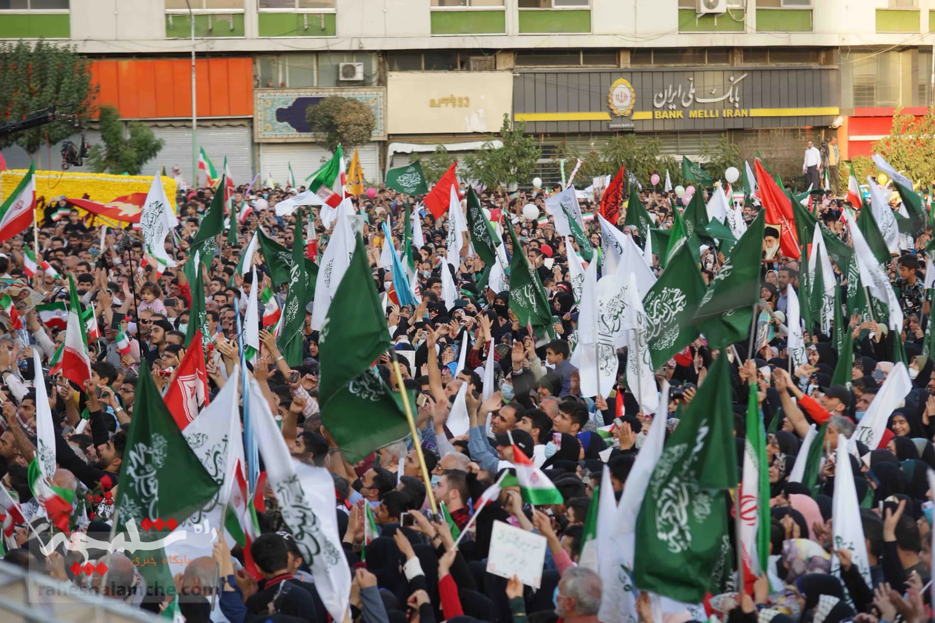 جشن باشکوه مردم تهران +تصاویر — تصویر 38