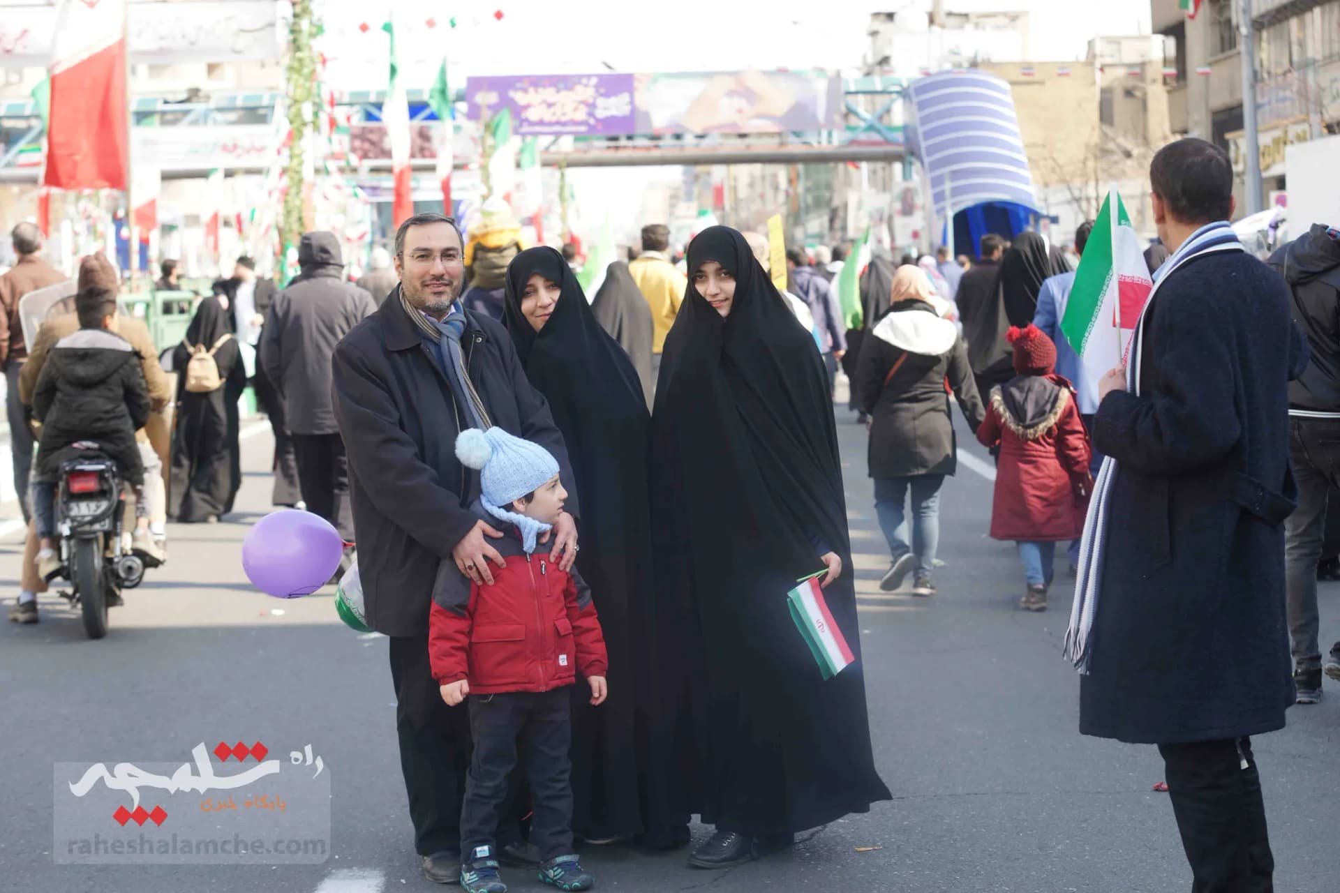 خروش ملت استوار ایران اسلامی در جشن ۴۴سالگی انقلاب اسلامی +تصاویر — تصویر 68